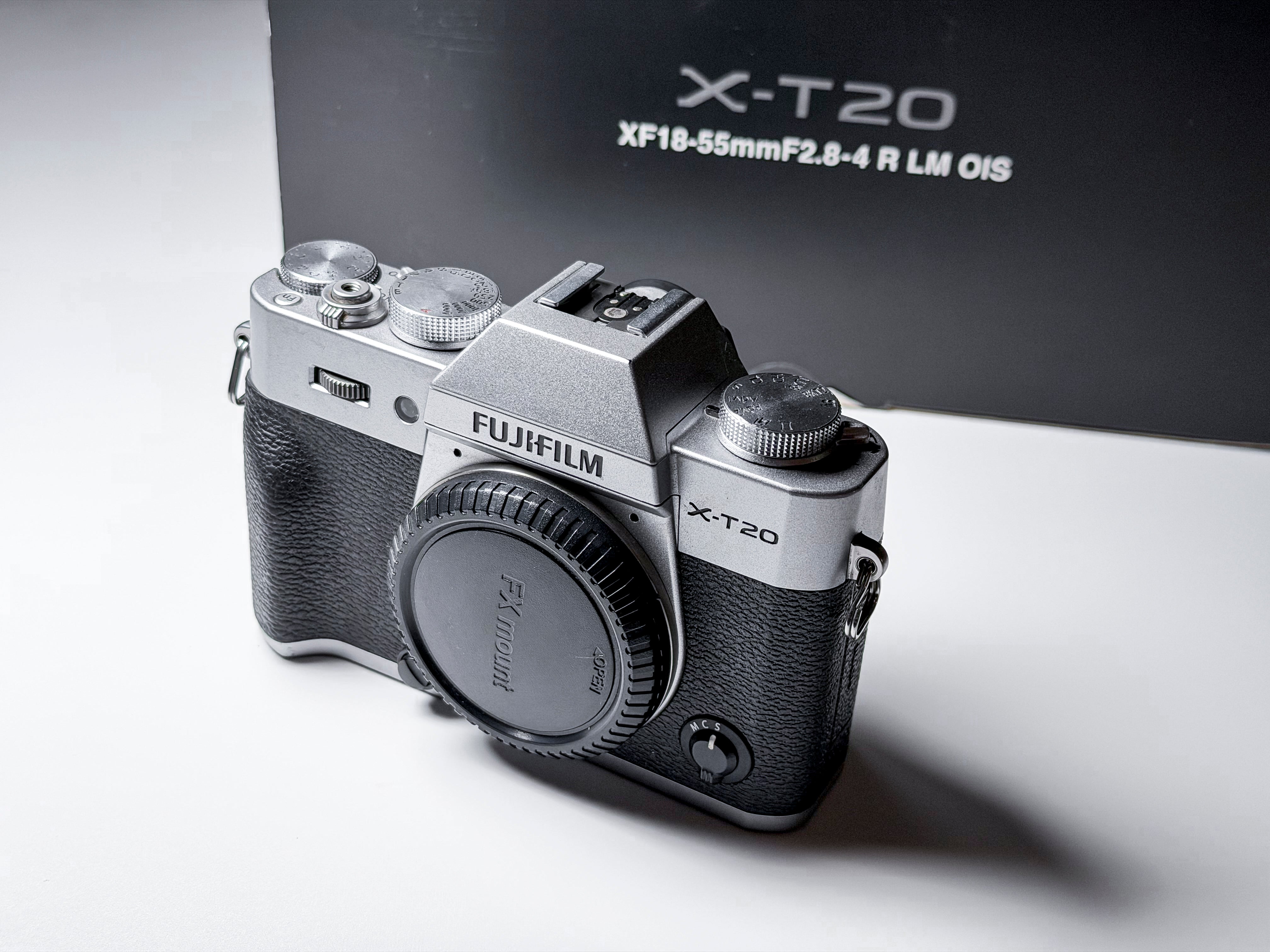 Fujifilm X-T20 Mirrorless APS-C 4K Video - 1 Year Warranty, Excellent Fuji XT20