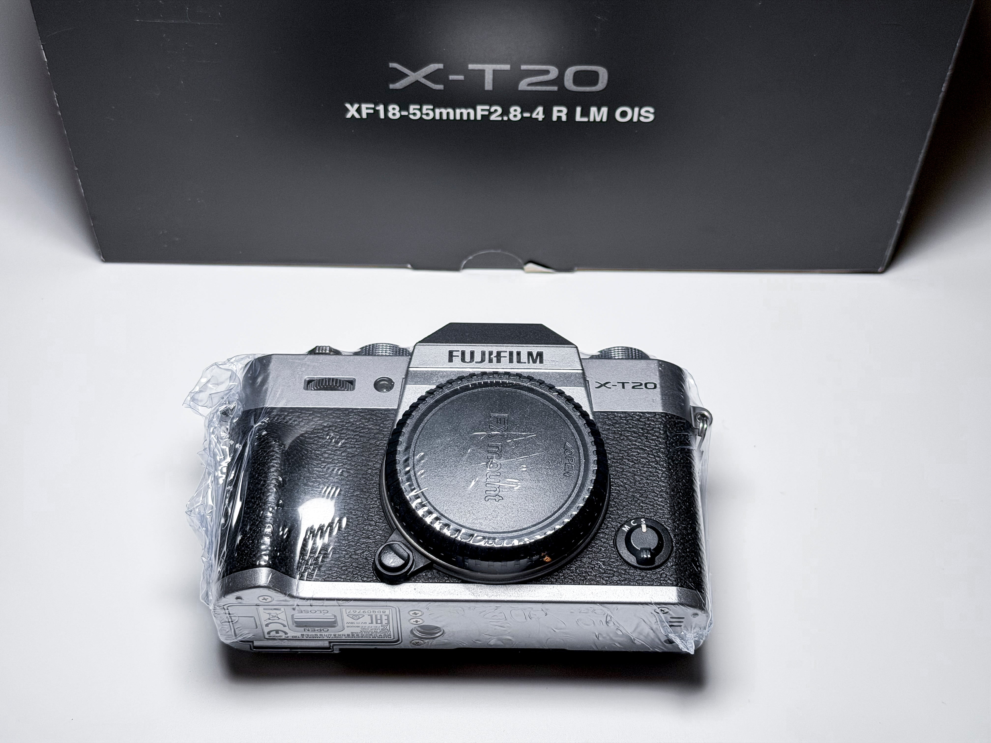 Fujifilm X-T20 Mirrorless APS-C 4K Video - 1 Year Warranty, Excellent Fuji XT20