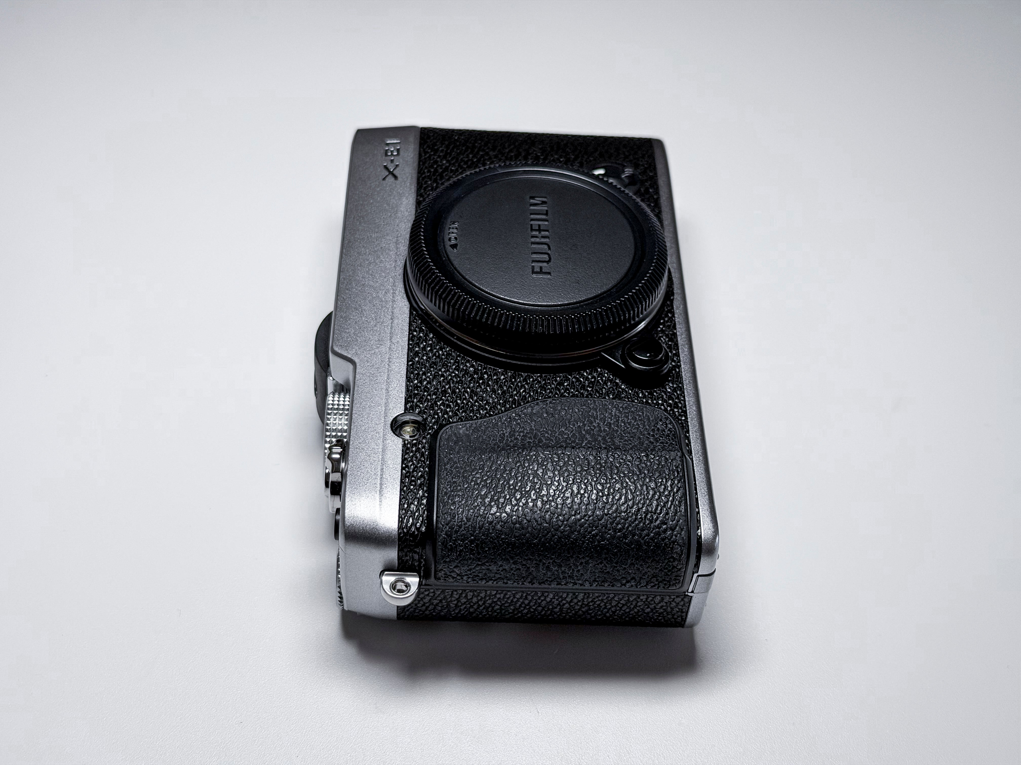 Fujifilm X-E1 Mirrorless Body 16.3 Mpx Fuji XE1 - 1 Year Warranty, Excellent