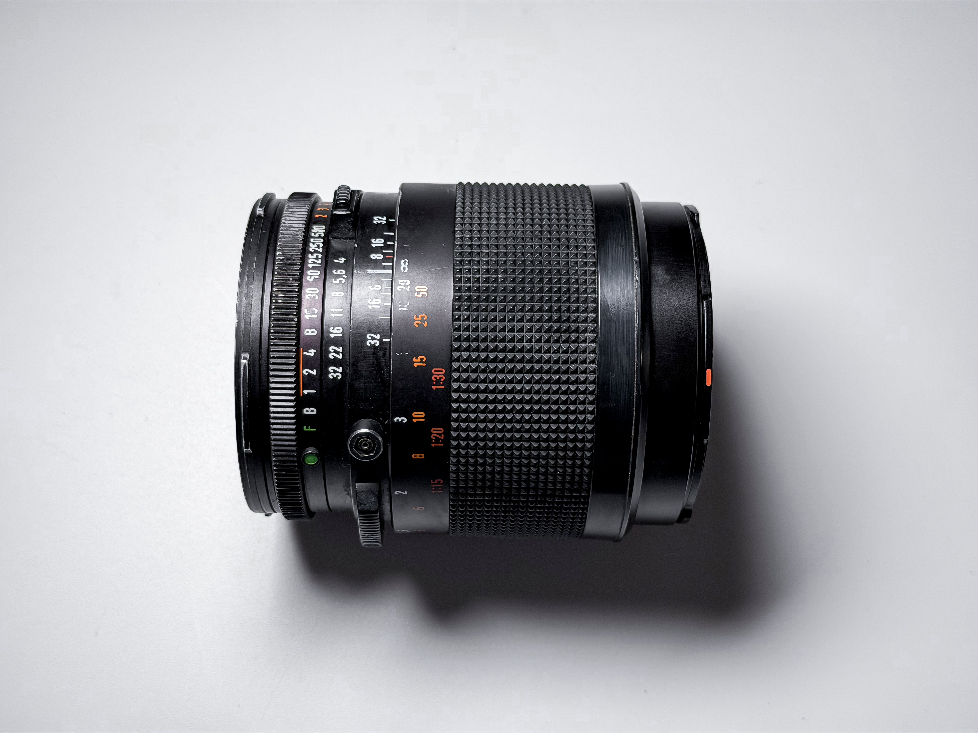 Hasselblad 120mm f/4.0 Makro Planar T* CF Lens - Working, Slight Haze inside