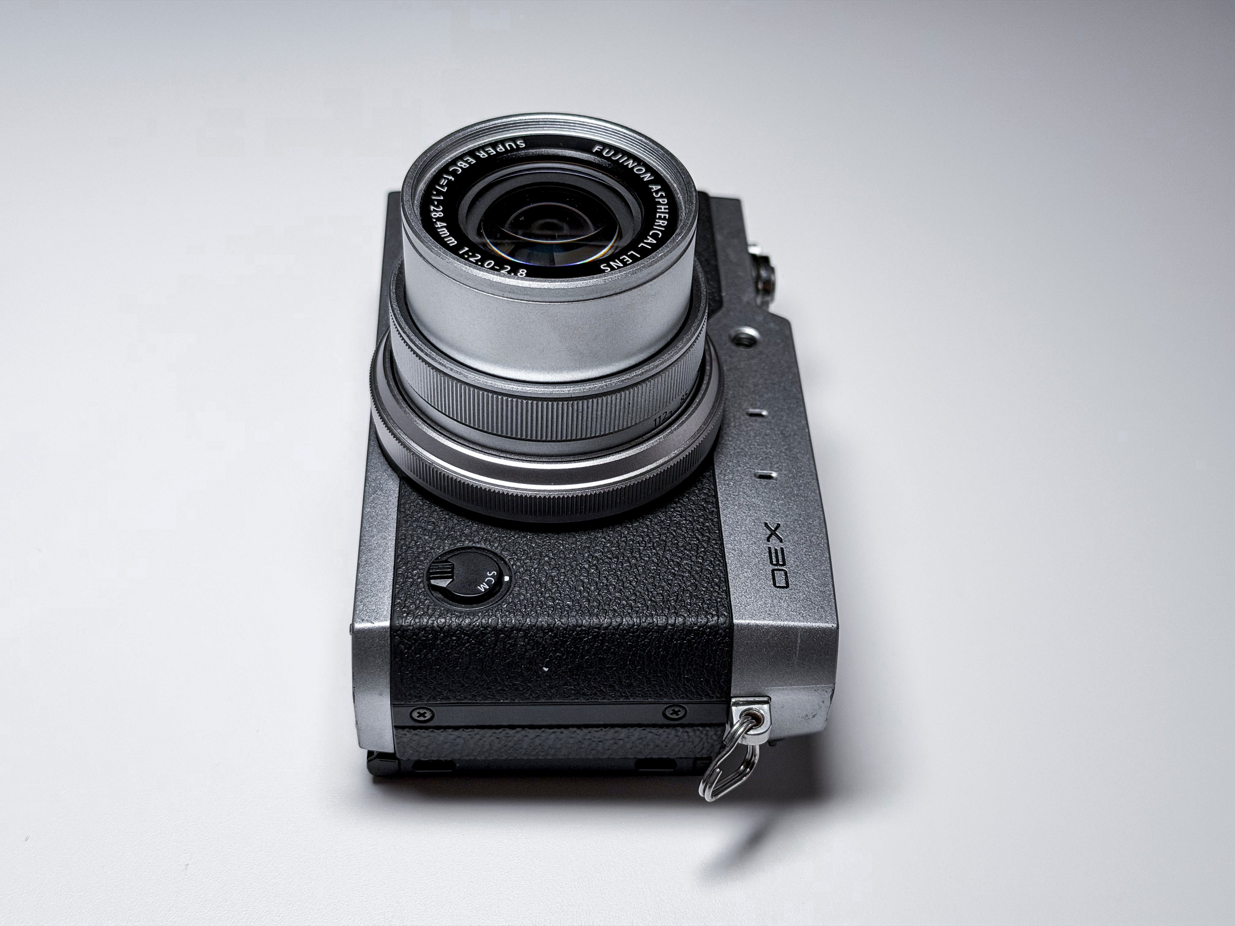Fujifilm X30 Compact Camera Fuji 4X Zoom - 1 Year Warranty, Excellent