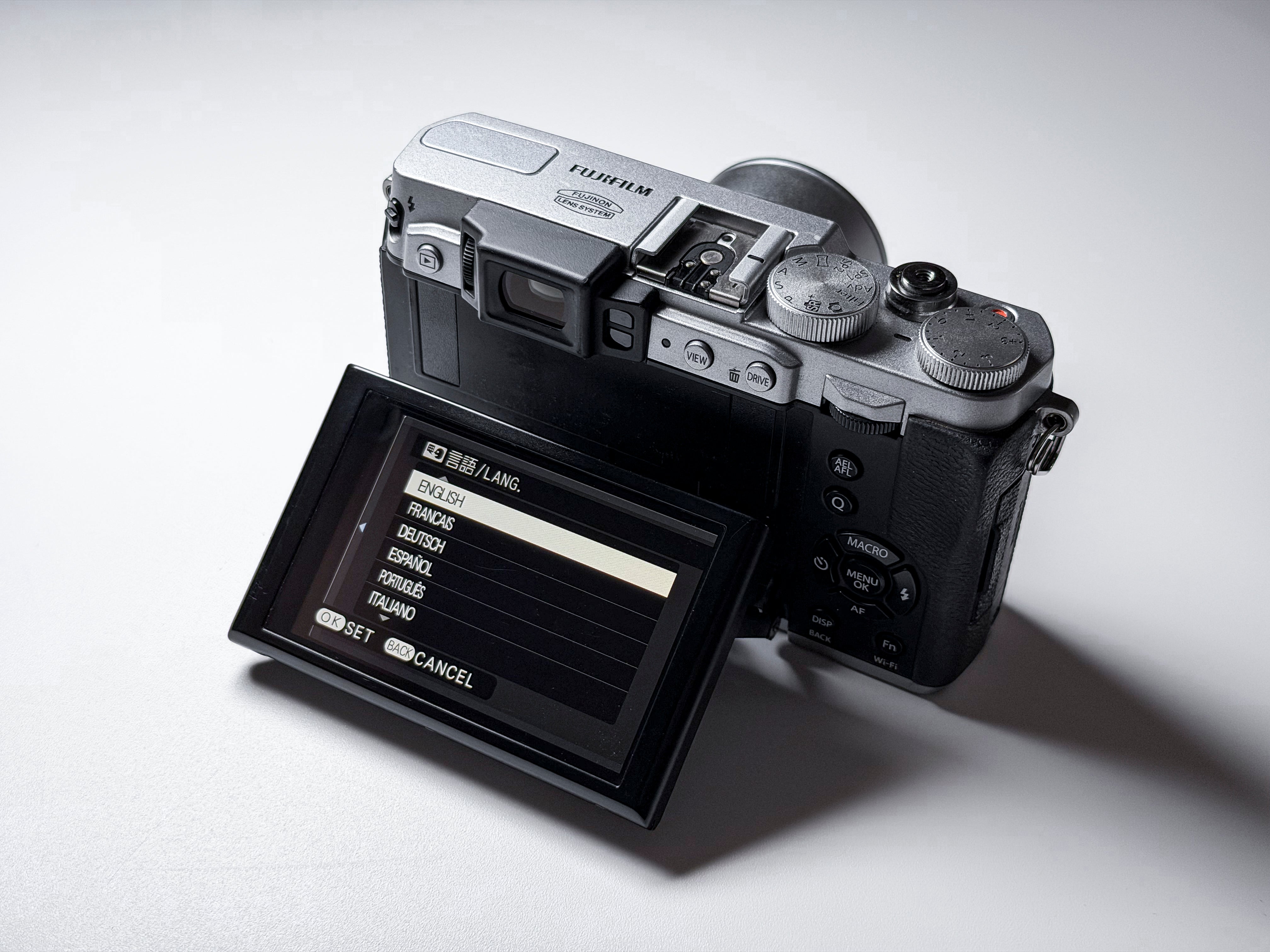 Fujifilm X30 Compact Camera Fuji 4X Zoom - 1 Year Warranty, Excellent
