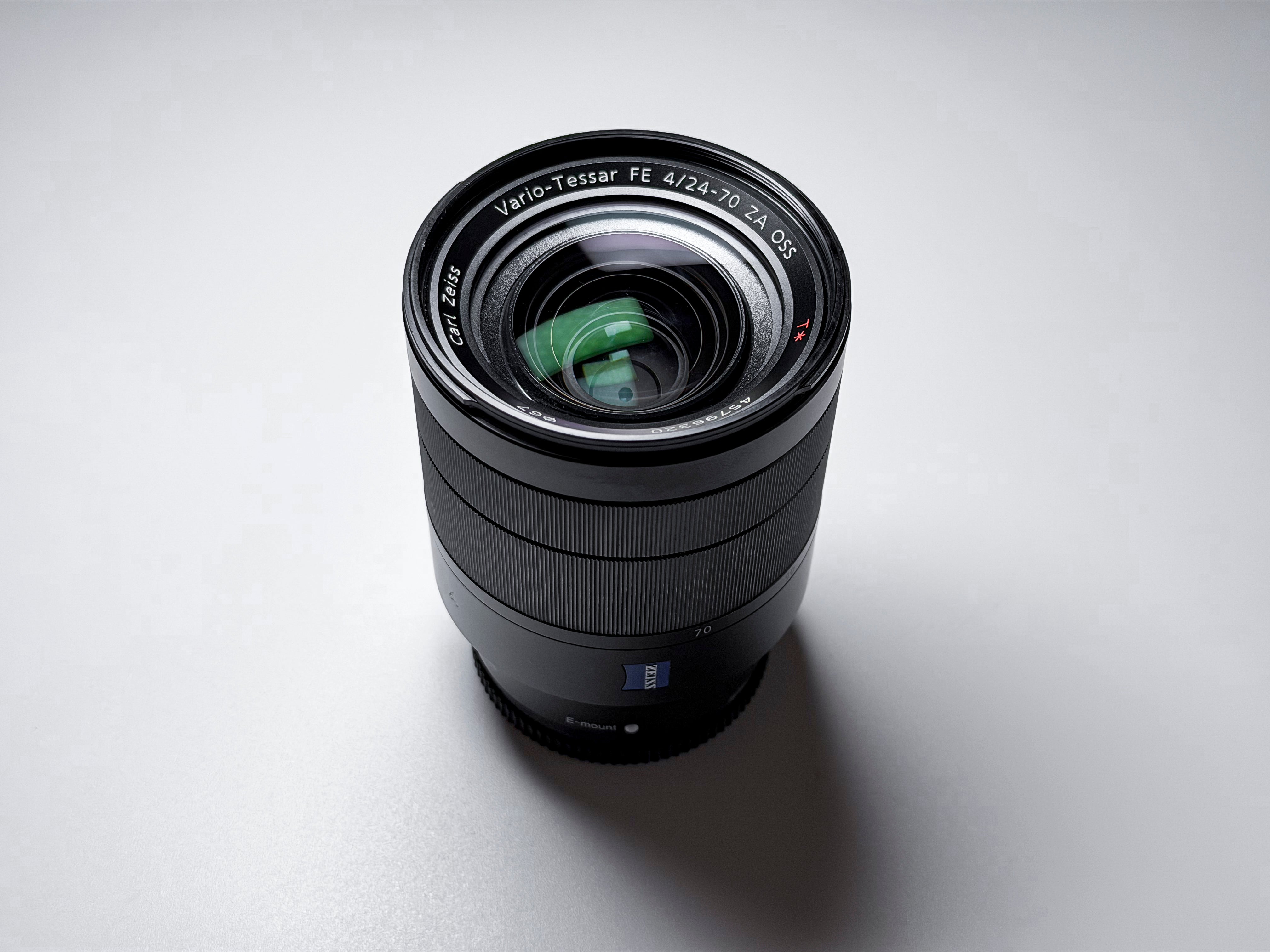 Sony 24-70mm Zeiss Vario-Tessar FE OSS Mirrorless Lens - 1 Year Warran