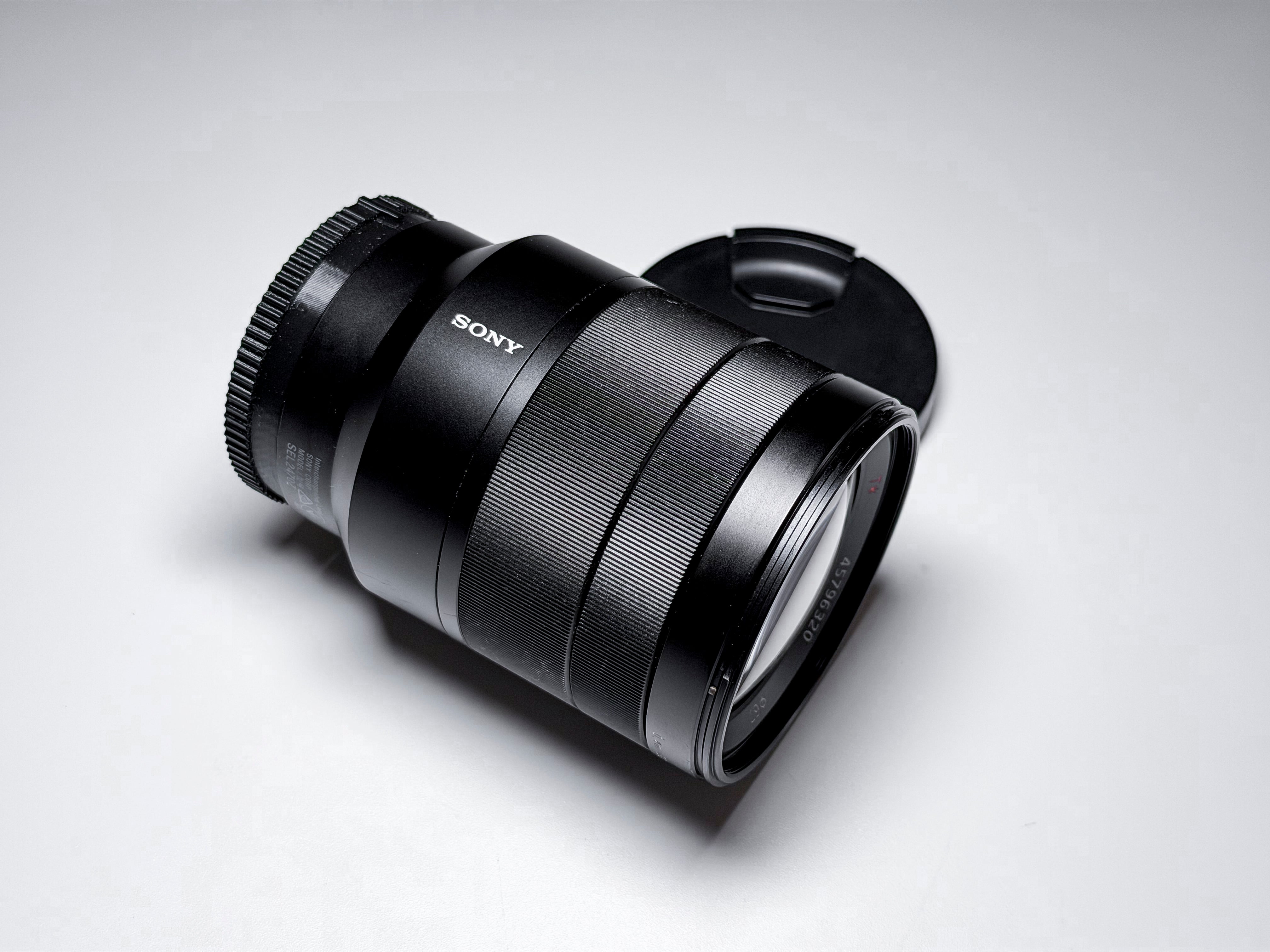 Sony 24-70mm Zeiss Vario-Tessar FE OSS Mirrorless Lens - 1 Year Warranty