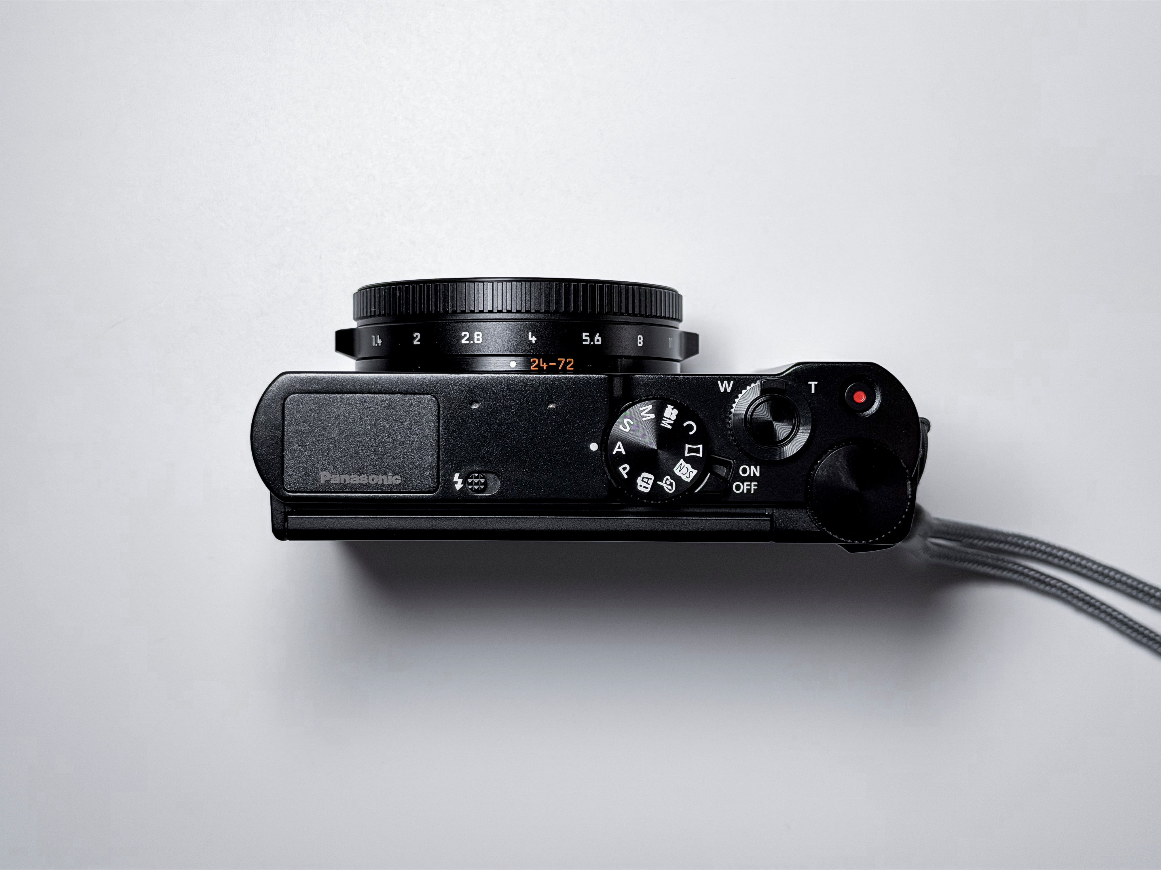 Panasonic Lumix LX15 LX10 with Leica Summilux 4K - Warranty, Excellent Condition