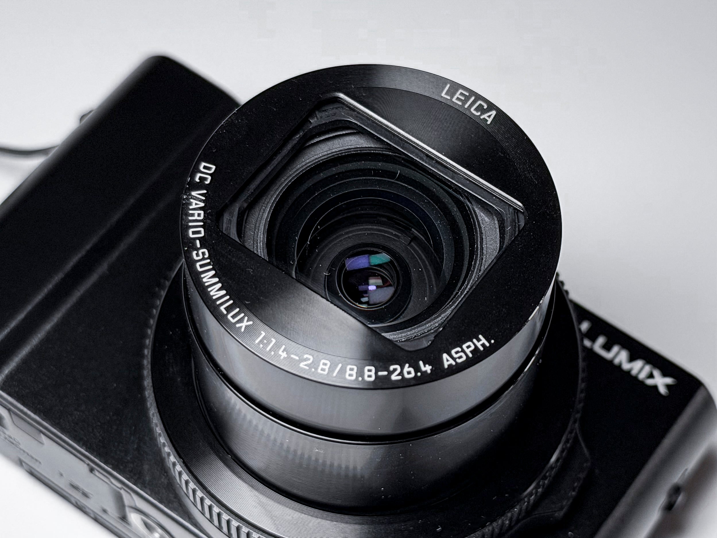 Panasonic Lumix LX15 LX10 with Leica Summilux 4K - Warranty, Excellent Condition