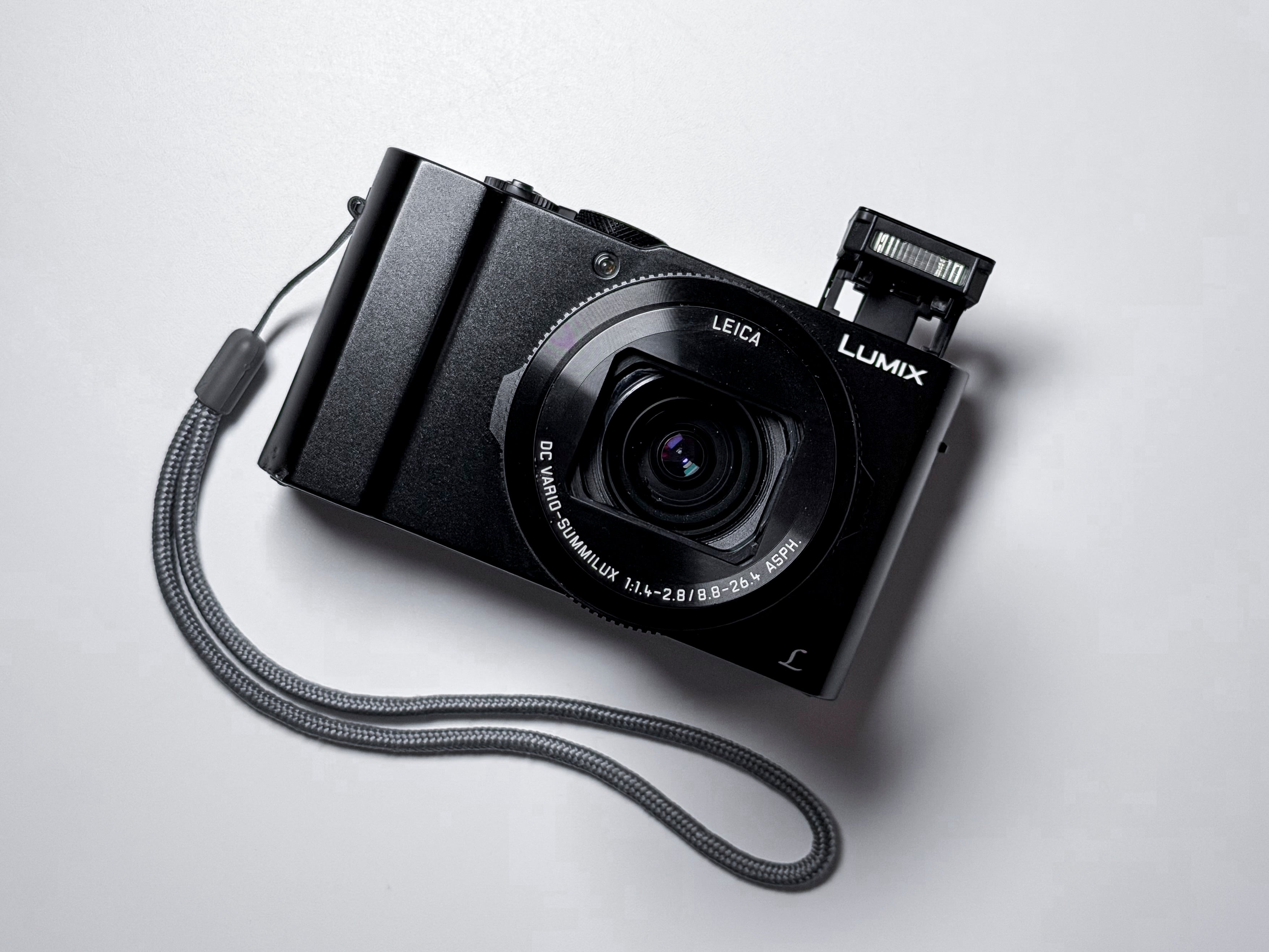 Panasonic Lumix LX15 LX10 with Leica Summilux 4K - Warranty, Excellent Condition