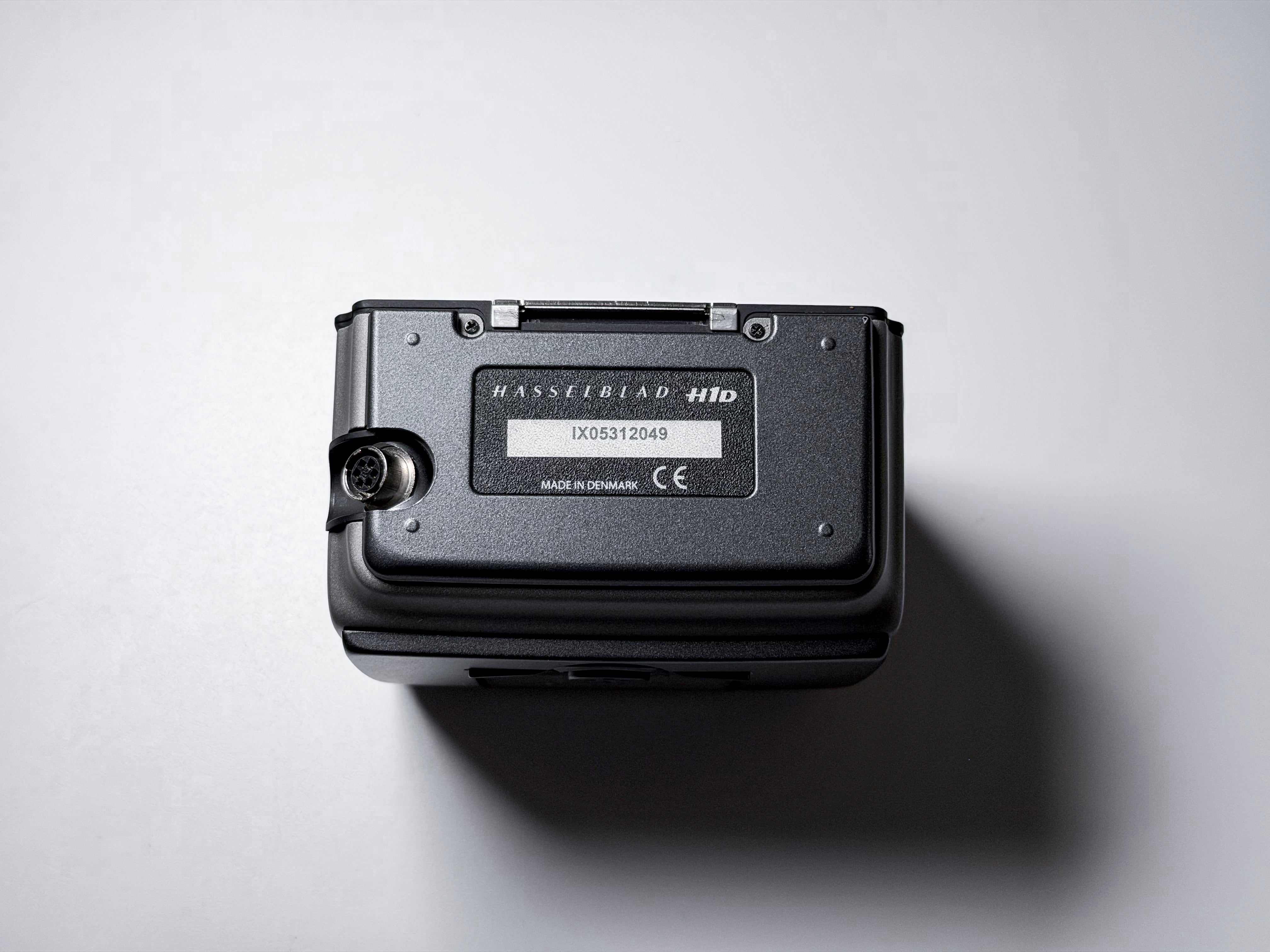 Hasselblad H1D Digital Back with Image Bank and Cable