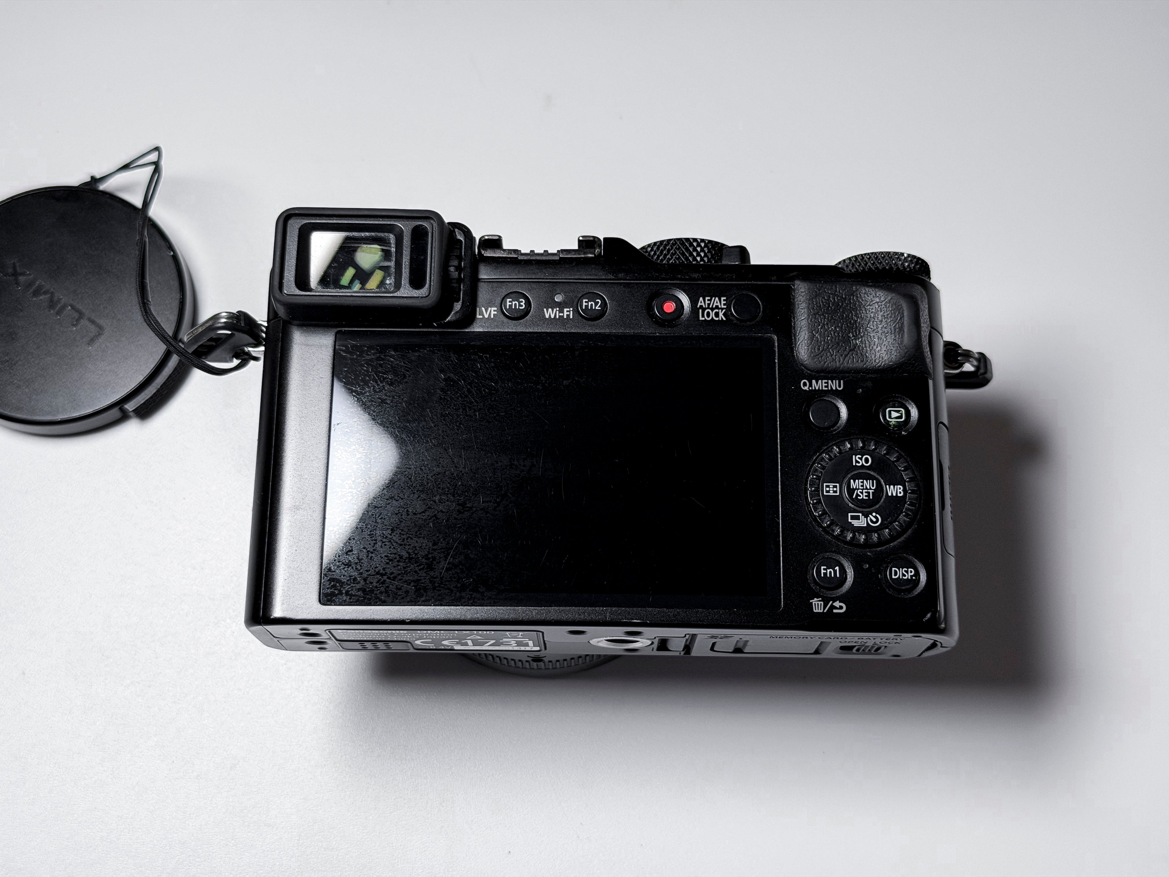 Panasonic Lumix LX100 Leica Summilux Lens - 1 Year Warranty, Excellent