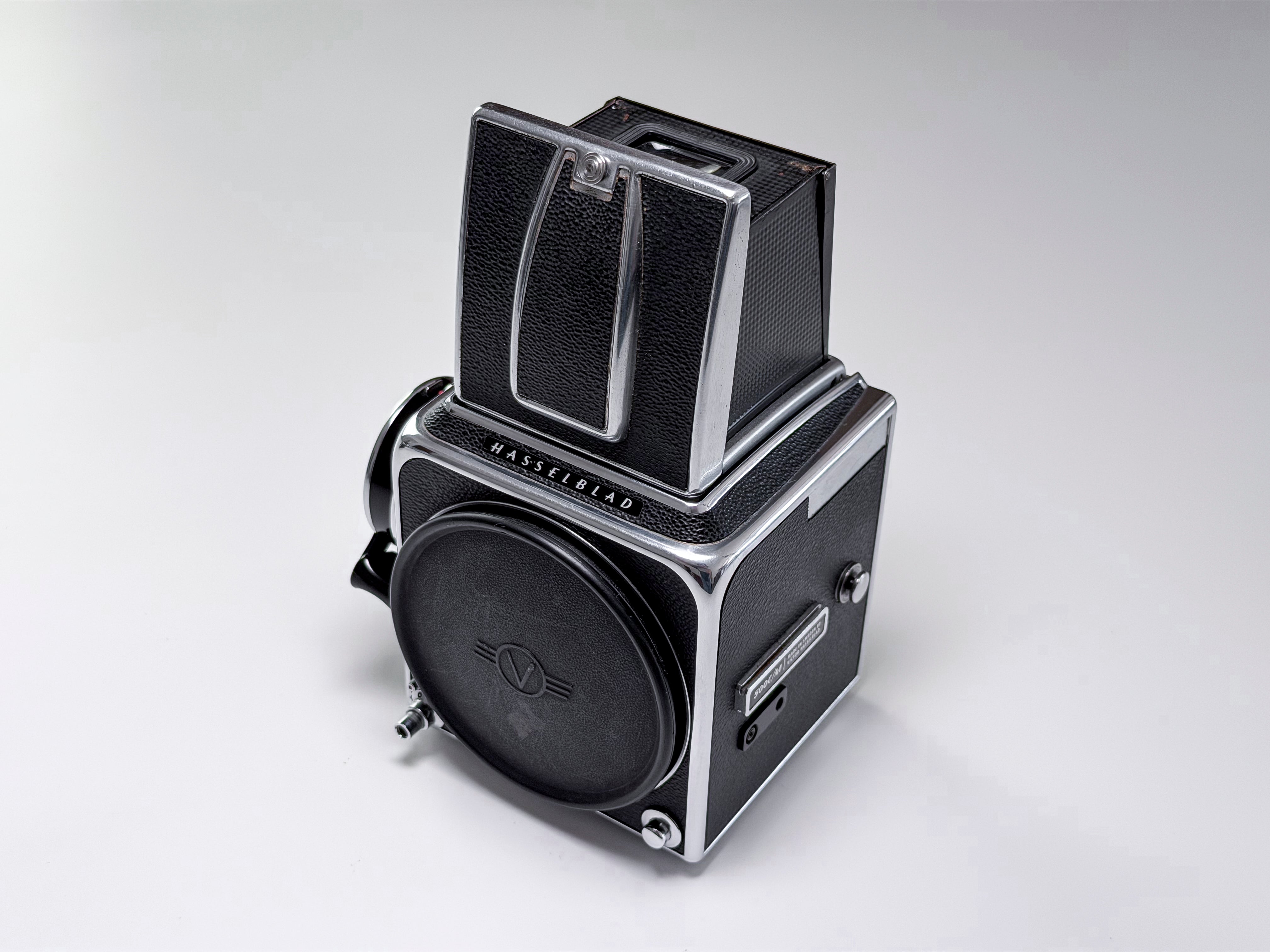 Hasselblad 500 CM C/M Body - Needs adjustment, Read Description