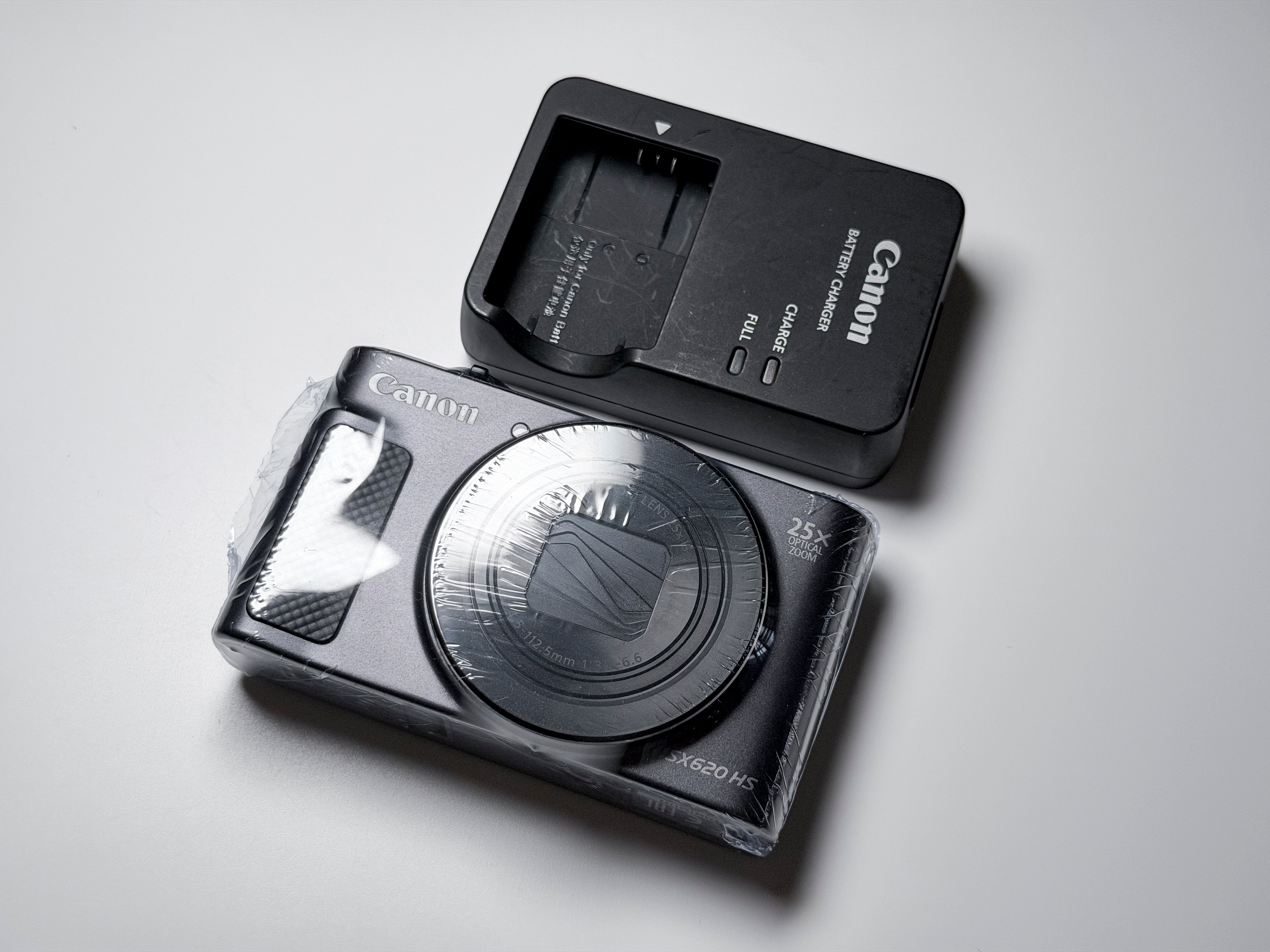 Canon Powershot SX620 HS Compact Camera - 1 Year Warranty, Excellent
