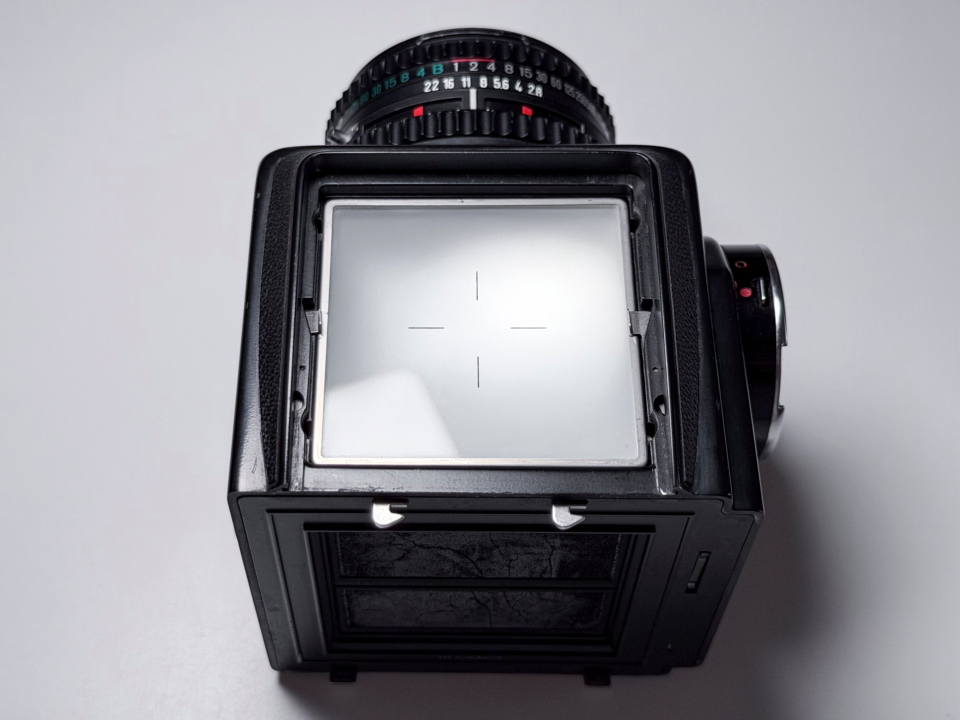 Hasselblad 500 CM c/m + 80mm Zeiss T* + Prism - Medium Format Excellent
