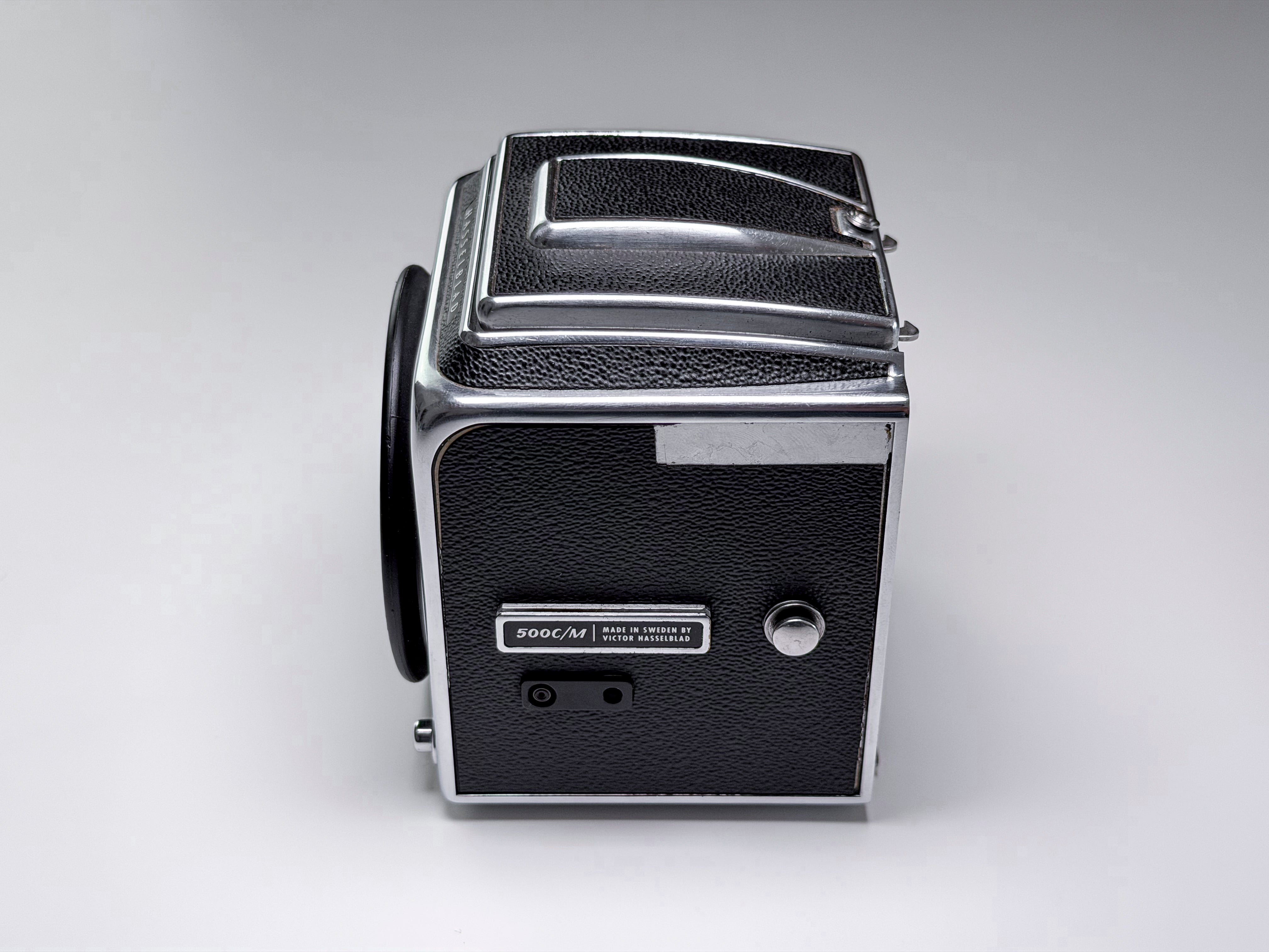 Hasselblad 500 CM C/M Body - Needs adjustment, Read Description