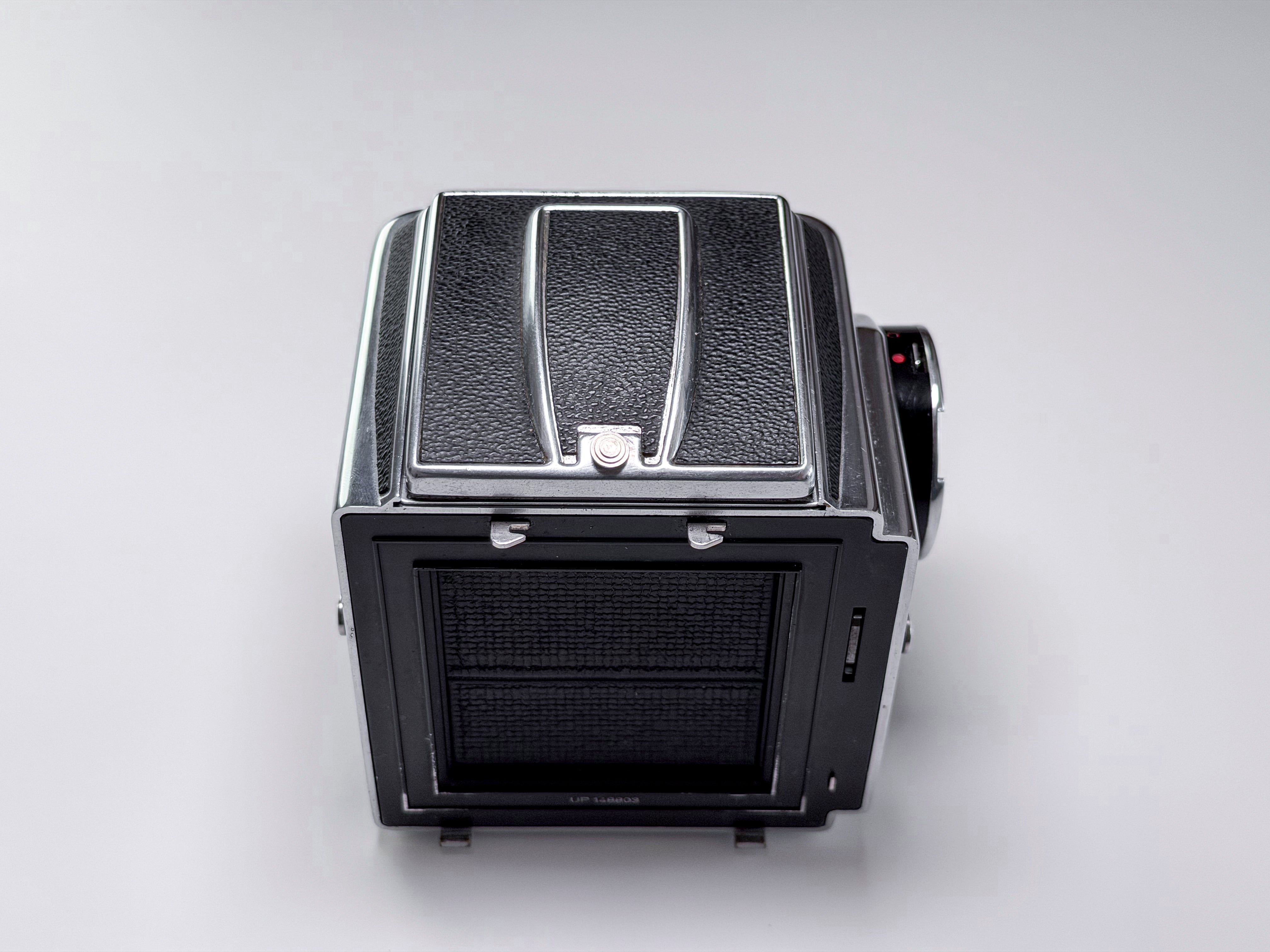 Hasselblad 500 CM C/M Body - Needs adjustment, Read Description