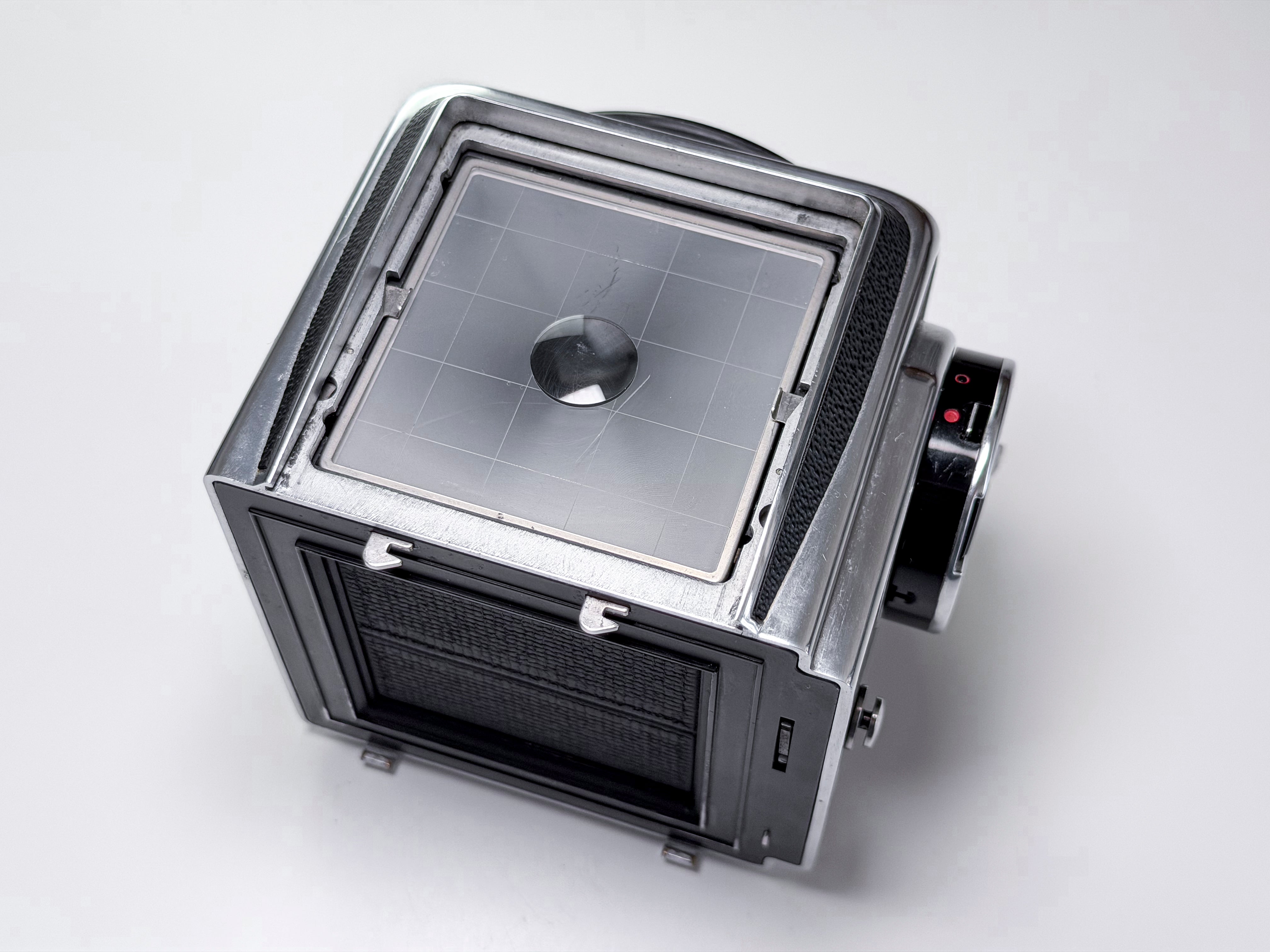 Hasselblad 500 CM C/M Body - Needs adjustment, Read Description