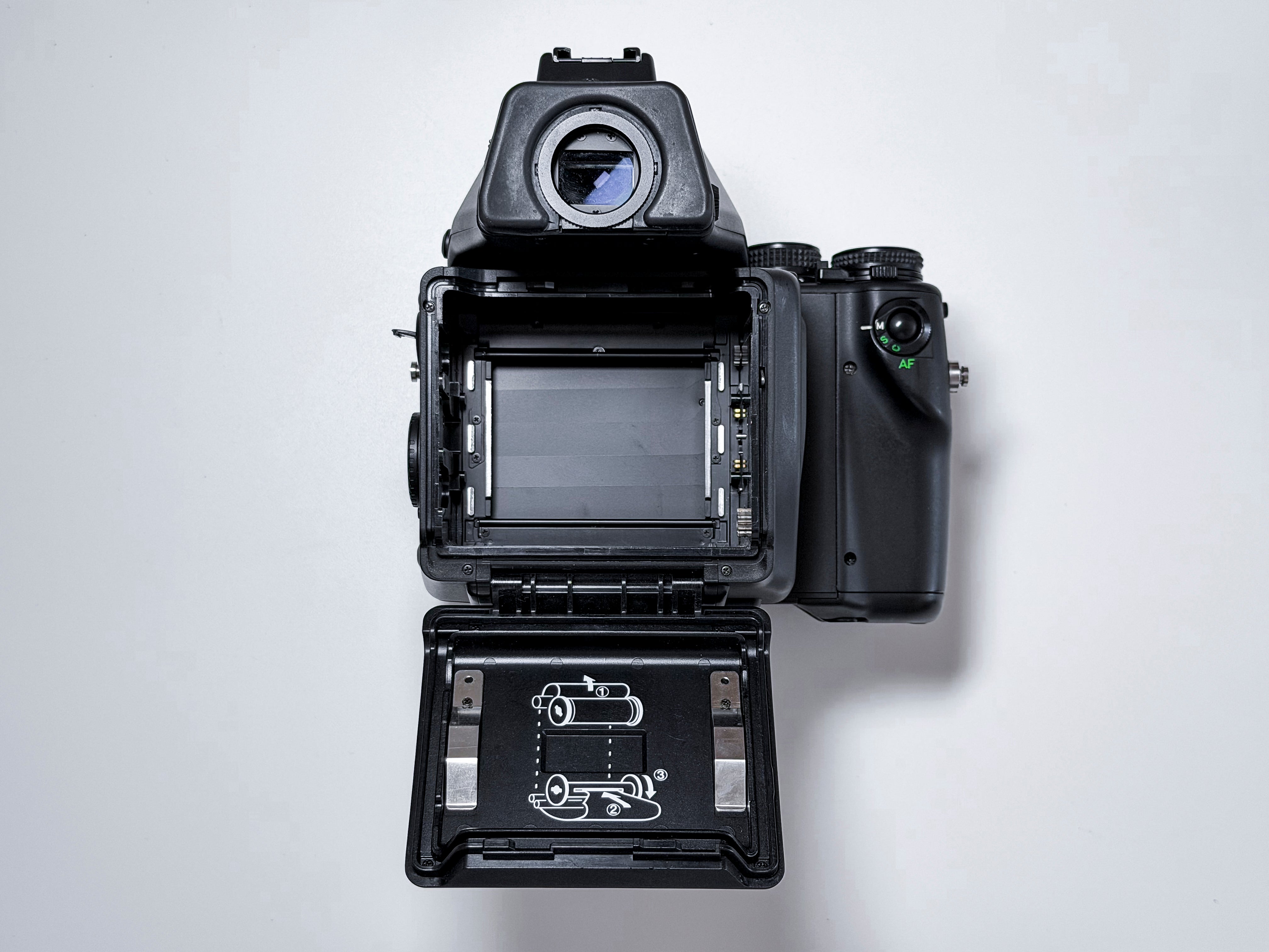 Contax 645 + 120mm Sonnar Full Set Metering Finder - CLA and Film Tested