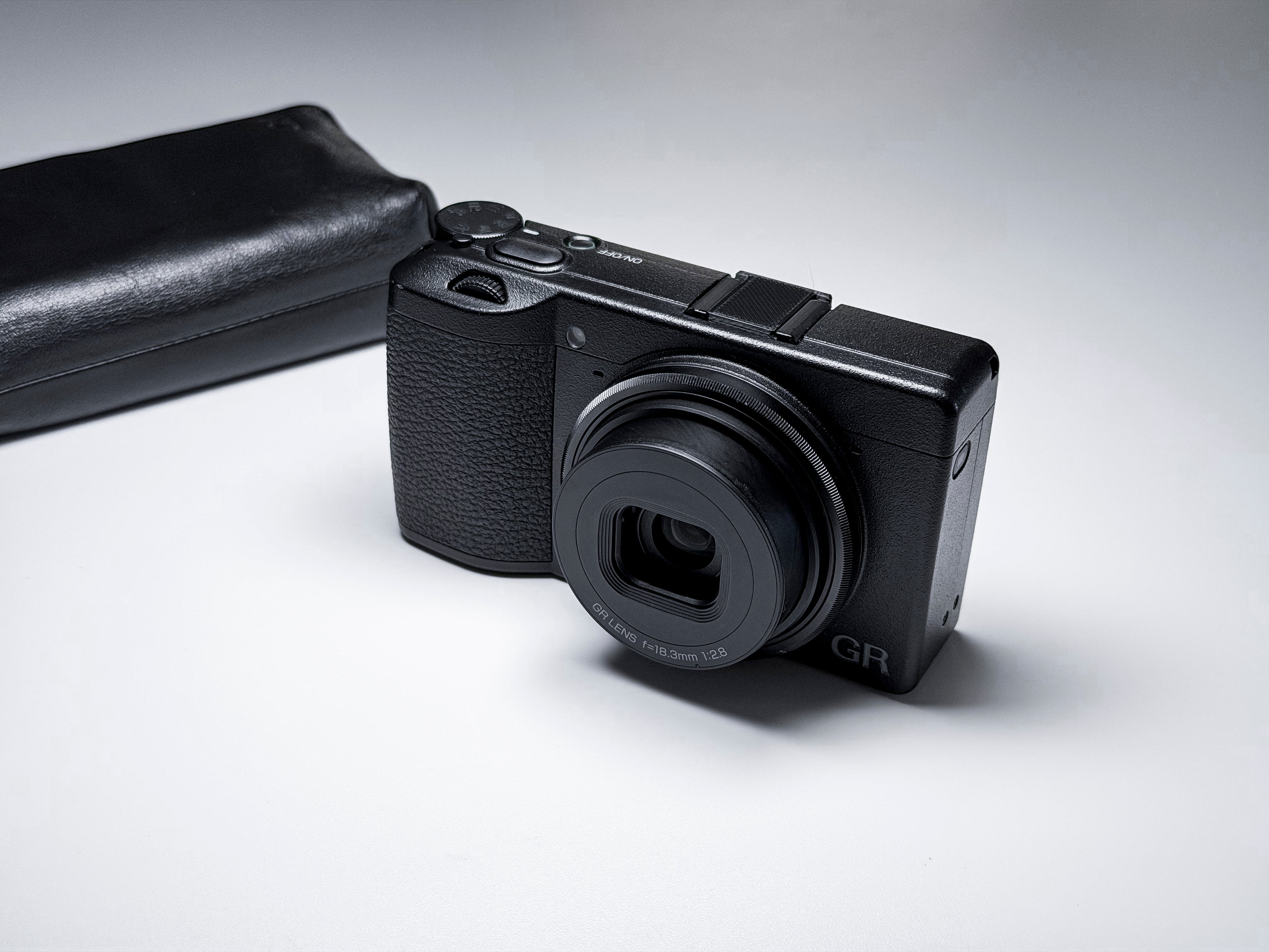 Ricoh GR III Compact Camera APS-C GR3 - 1 Year Warranty Excellent 1500 Shutter