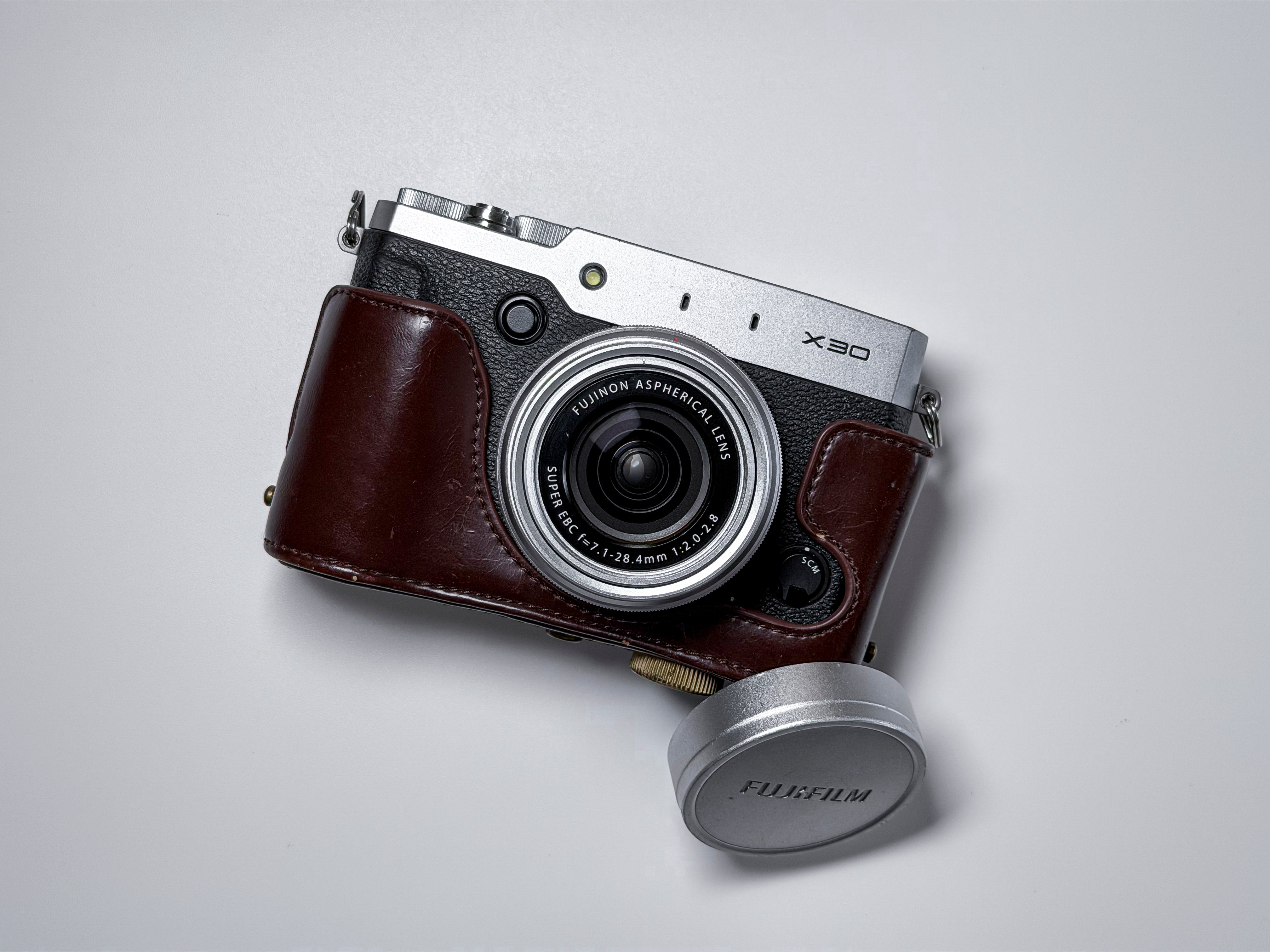 Fujifilm X30 Compact Camera Fuji 4X Zoom - 1 Year Warranty