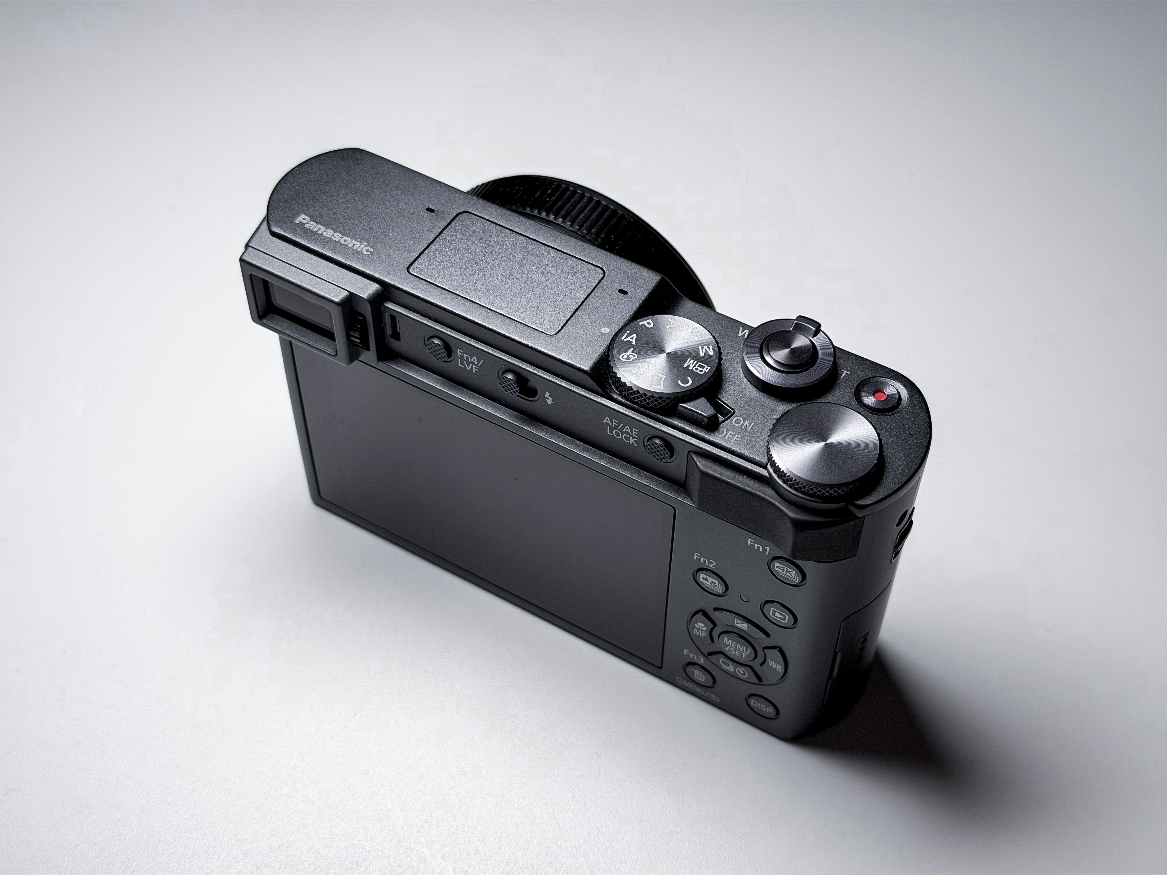 Panasonic Lumix TZ200 15x Leica Lens - 1 Year Warranty, Excellent ZS200 TZ-200