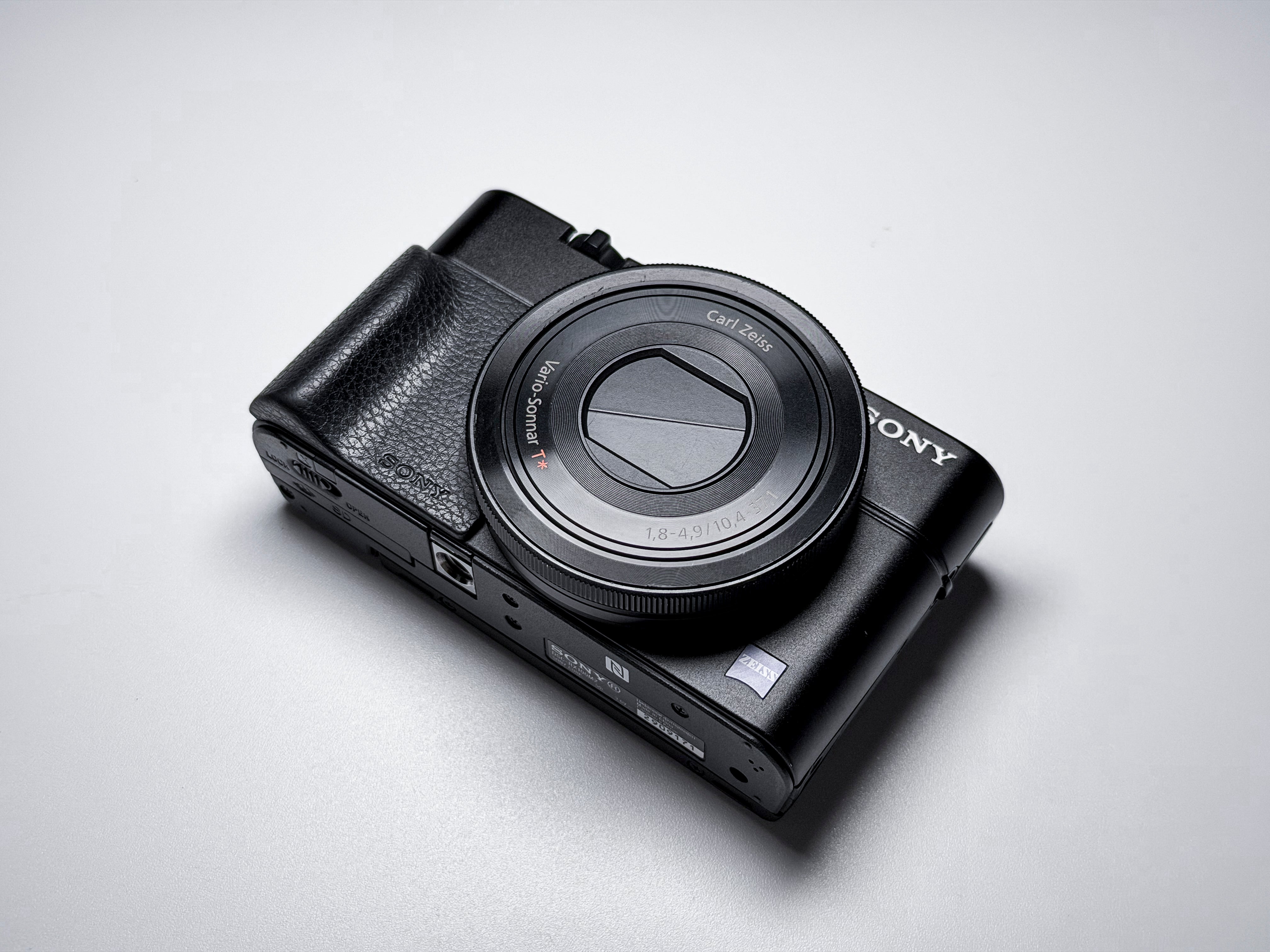 Sony RX100 II Cyber-shot 20,2 Mpx - 1 Year Warranty, Mint RX 100 M2