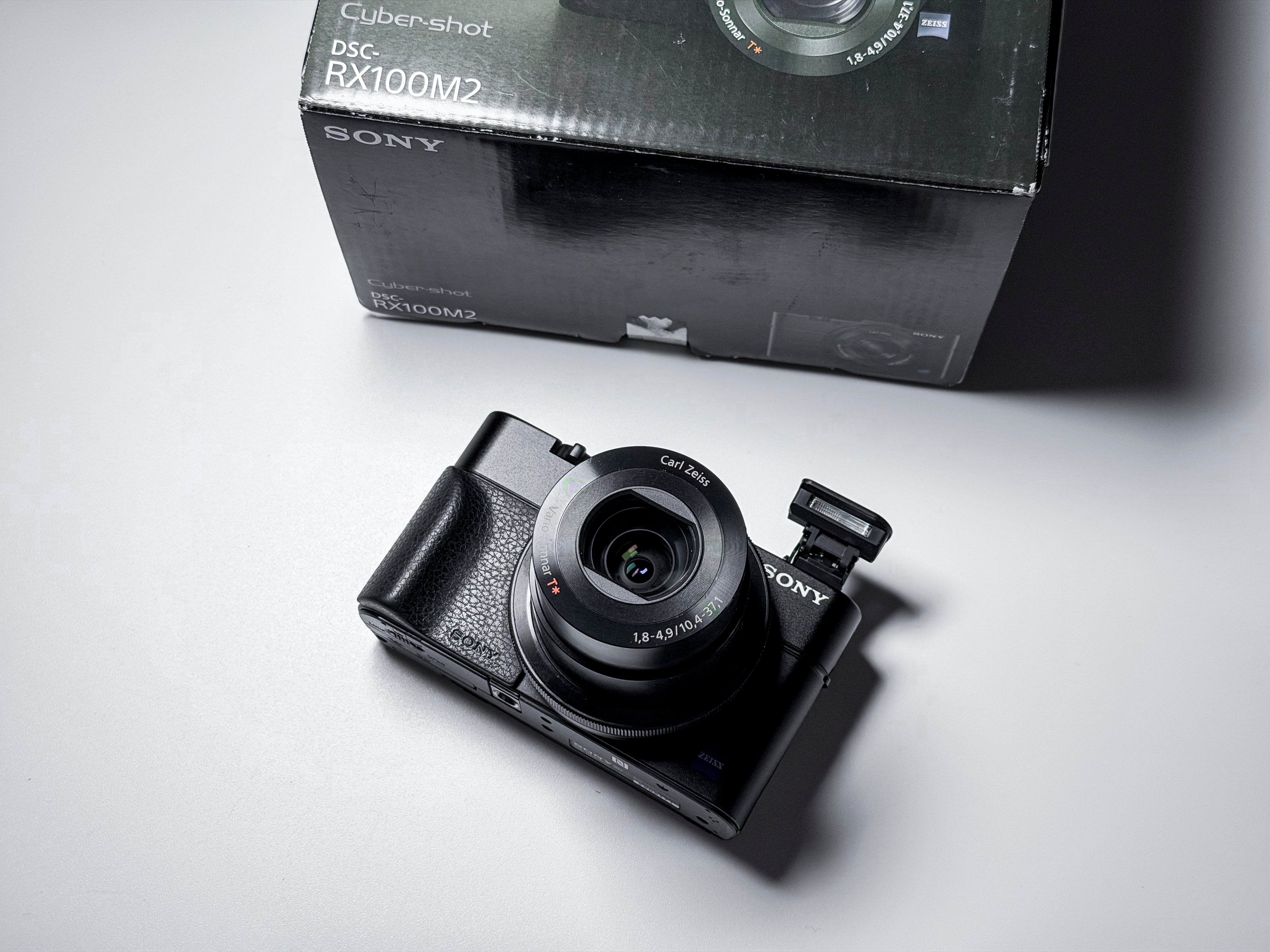 Sony RX100 II Cyber-shot 20,2 Mpx - 1 Year Warranty, Mint RX 100 M2