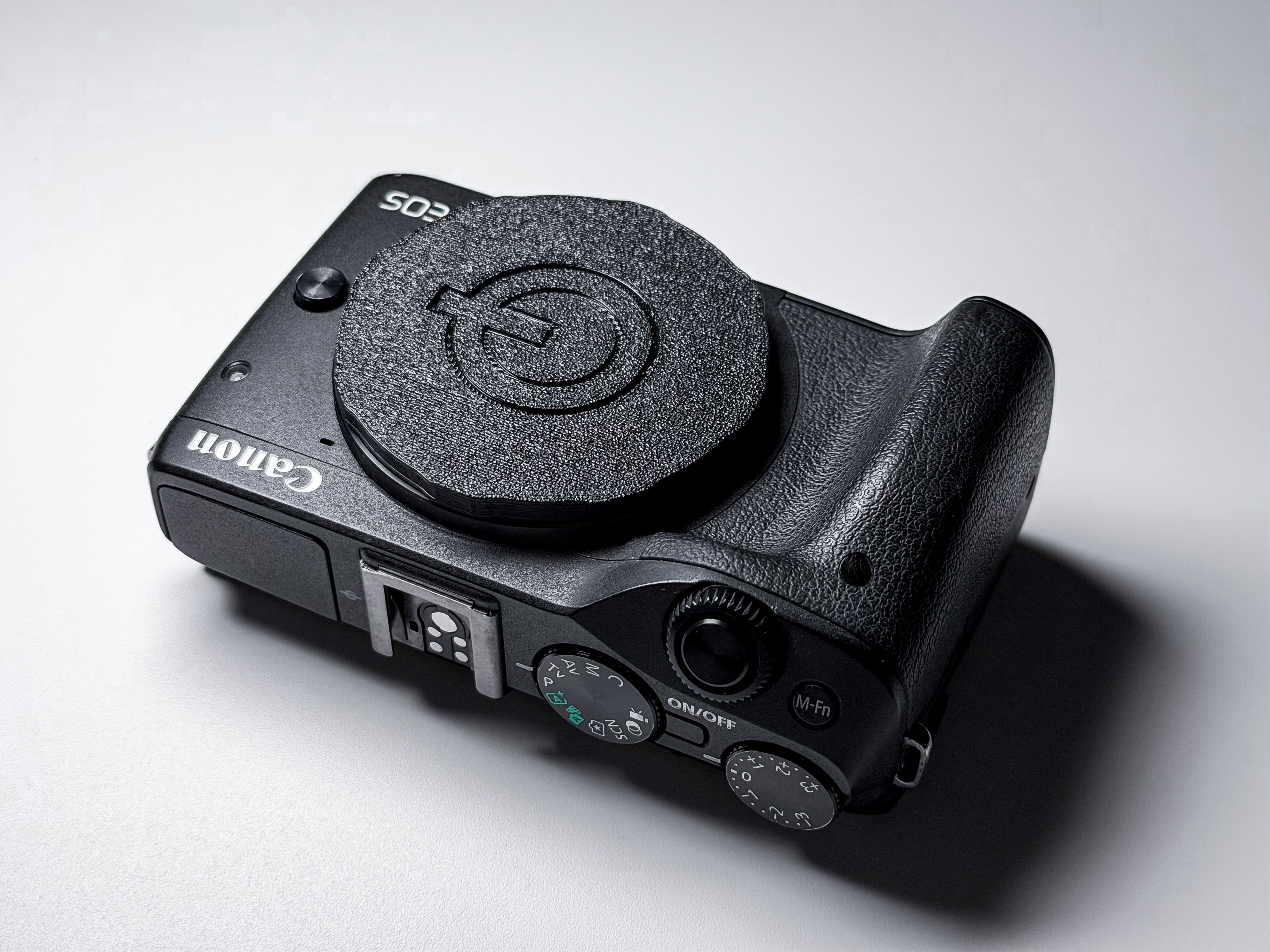 Canon EOS M3 + EF Adapter Mirrorless APS-C 24.2 Mpx - 1 Year Warranty, Excellent