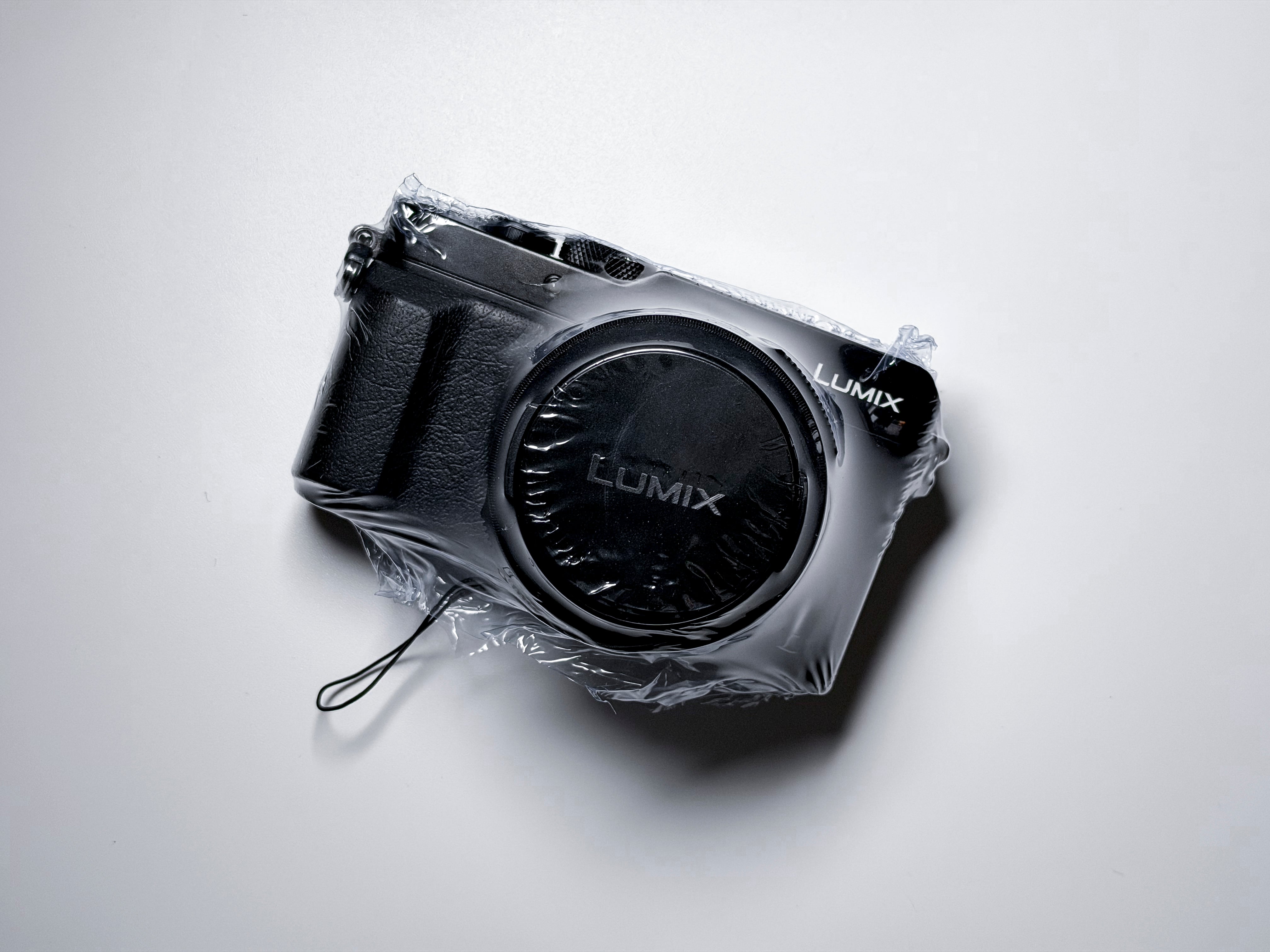 Panasonic Lumix LX100 Leica Lens - 1 Year Warranty, Excellent