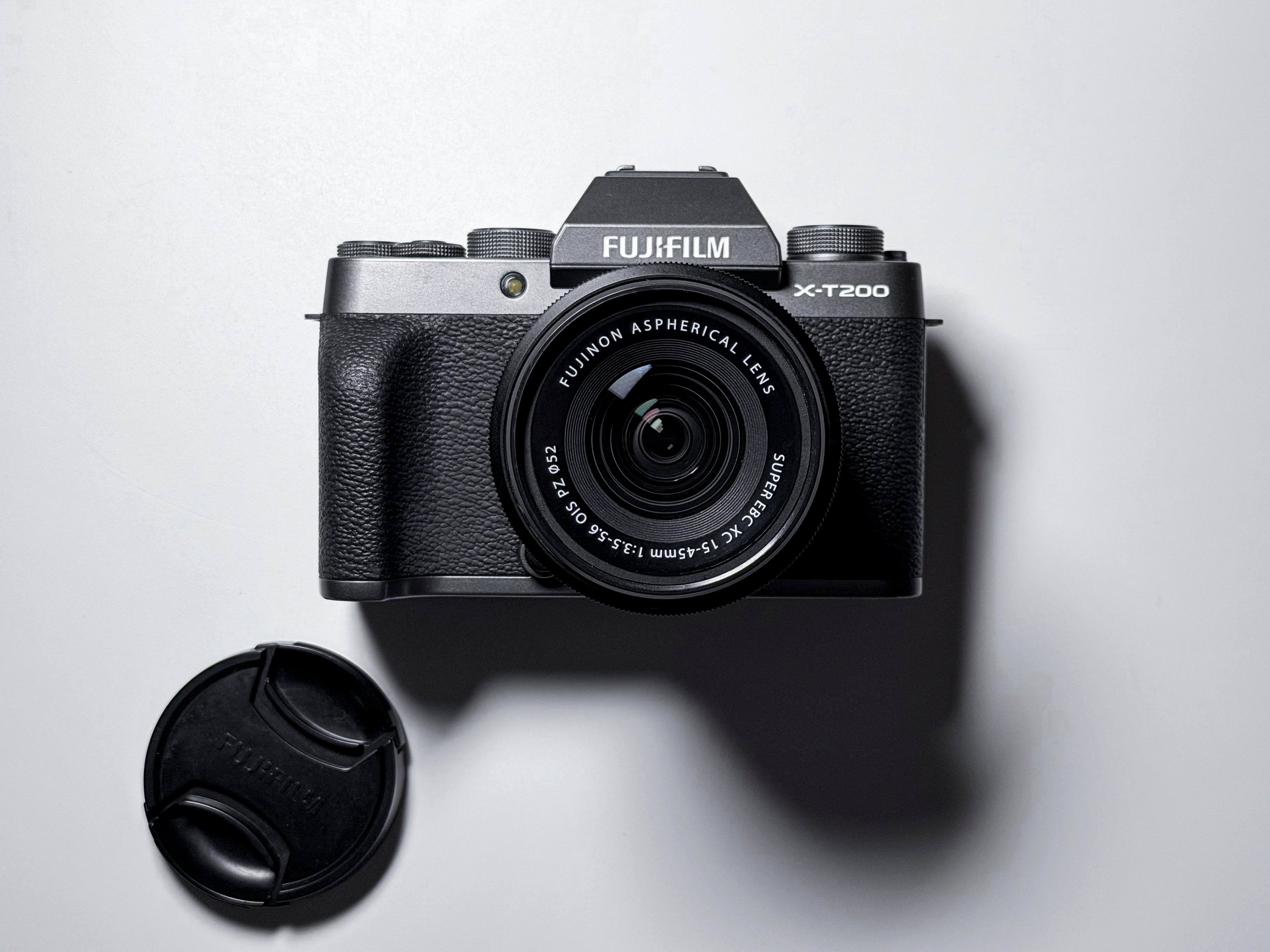 Fujifilm X-T200 + 15-45mm Kit Lens Mirrorless 4K - 1 Year Warranty, Excellent