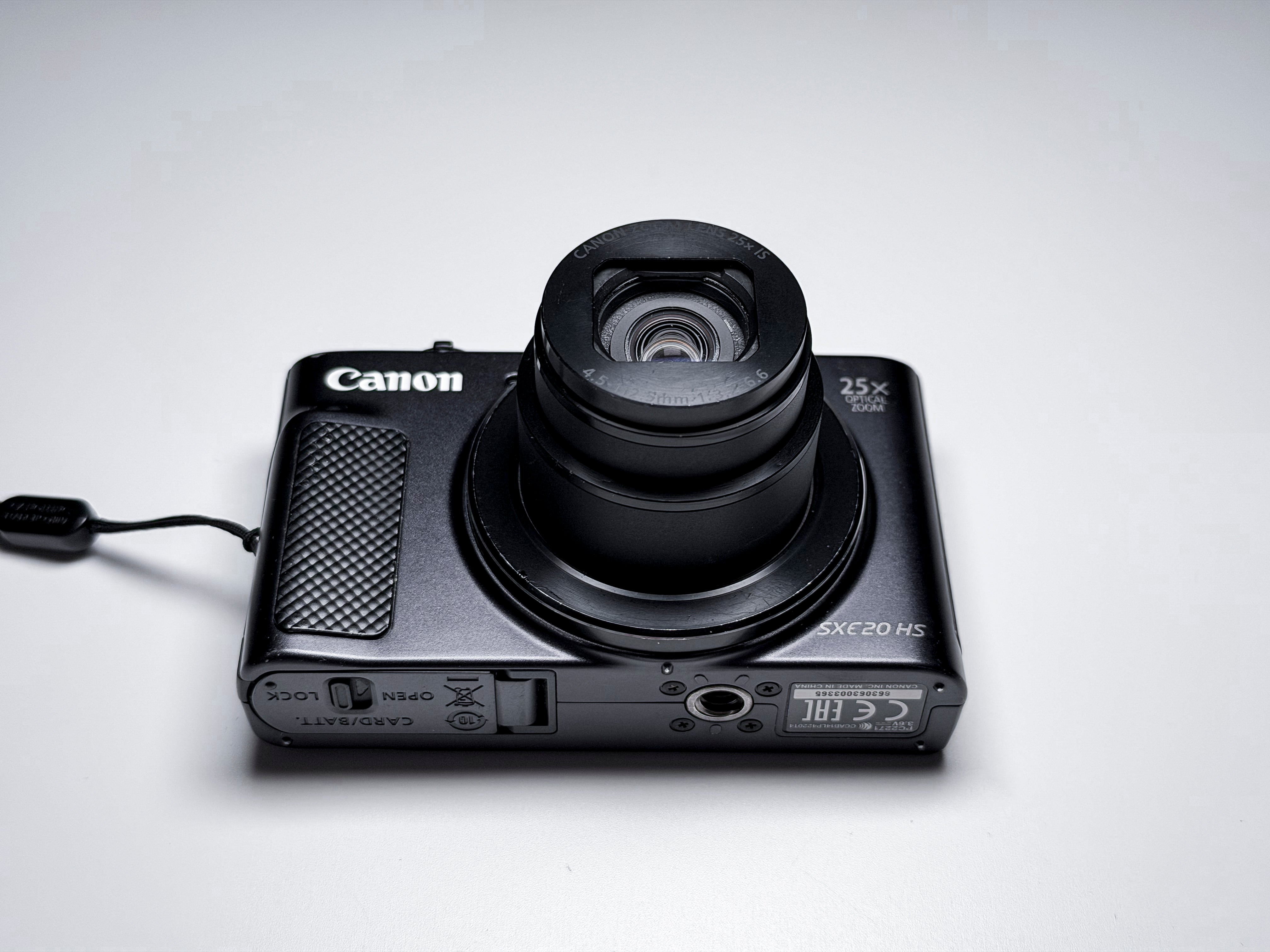 Canon SX620 HS 25x Zoom Compact Camera - 1 Year Warranty, Near Mint