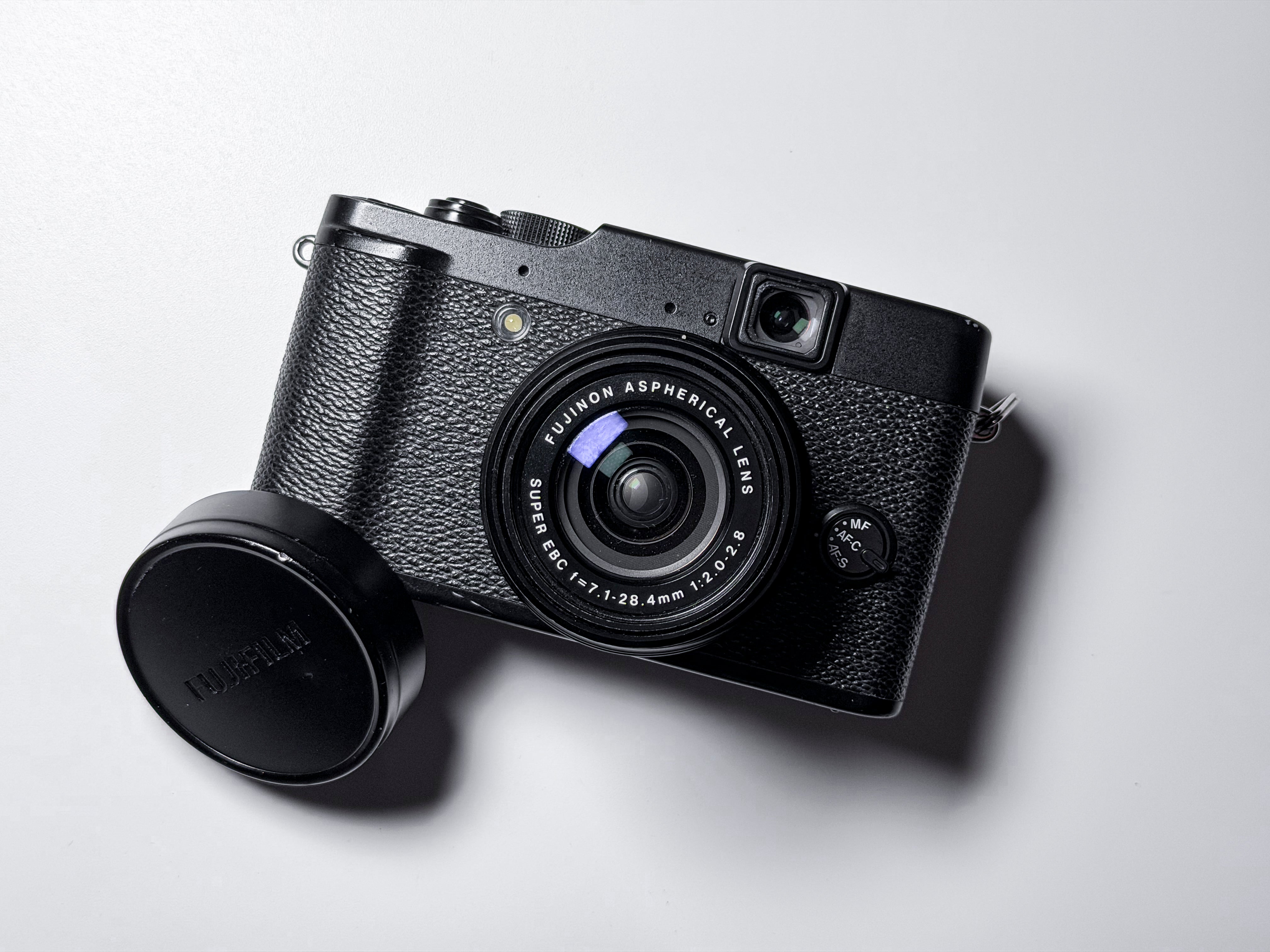 Fujifilm X10 Digital Camera Fuji - 1 Year Warranty, Perfectly Working