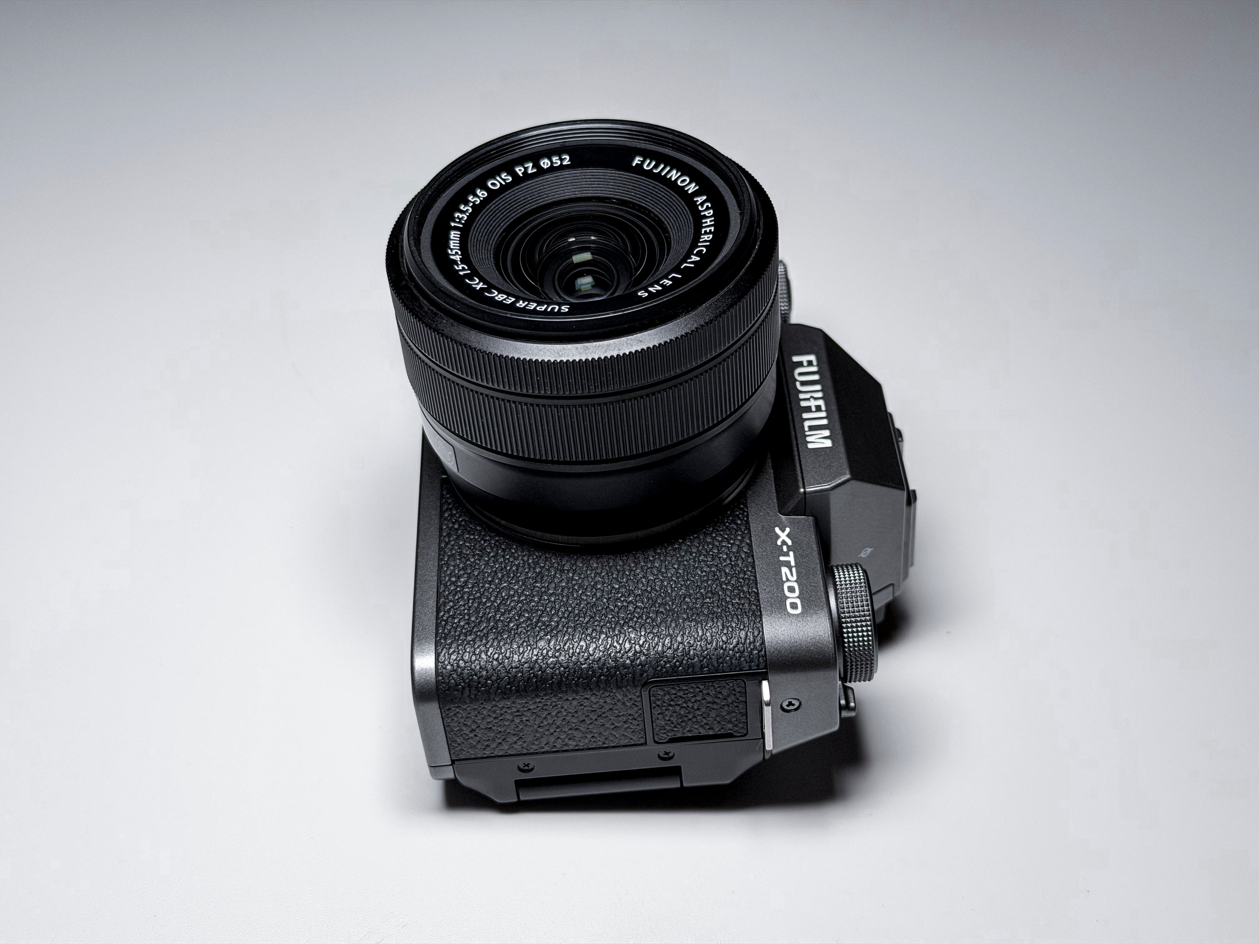 Fujifilm X-T200 + 15-45mm Kit Lens Mirrorless 4K - 1 Year Warranty, Excellent