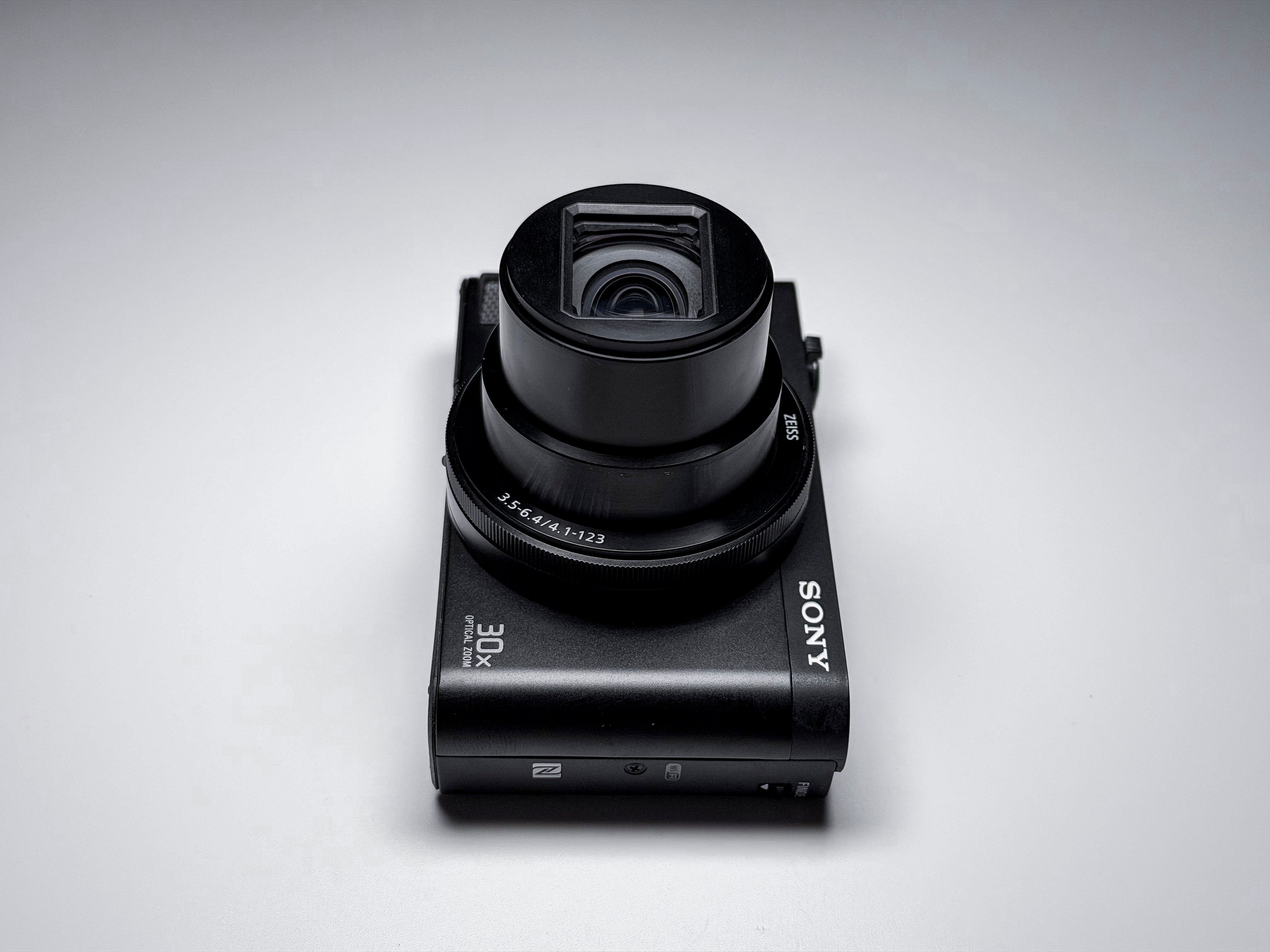 Sony HX90 Cyber-shot 18.2 Mpx 30x - 1 Year Warranty, Excellent HX-90