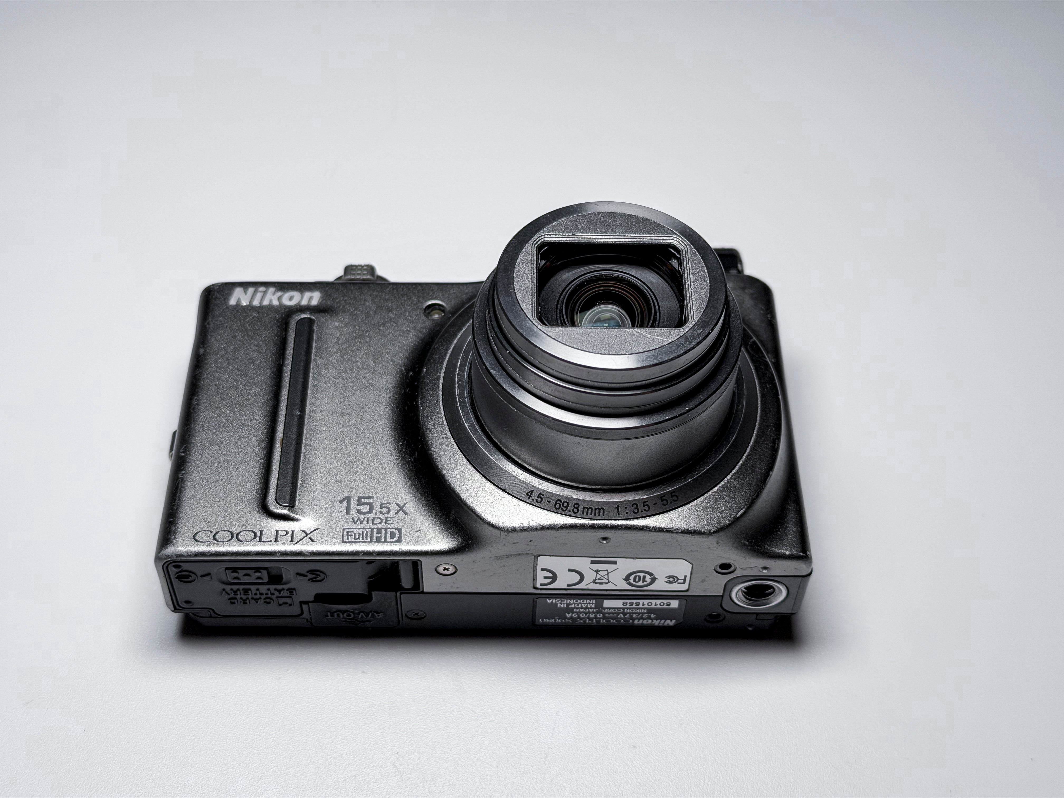 Nikon Coolpix S9050 S9000 15.5x Zoom Compact Camera - 1 Year Warranty Excellent