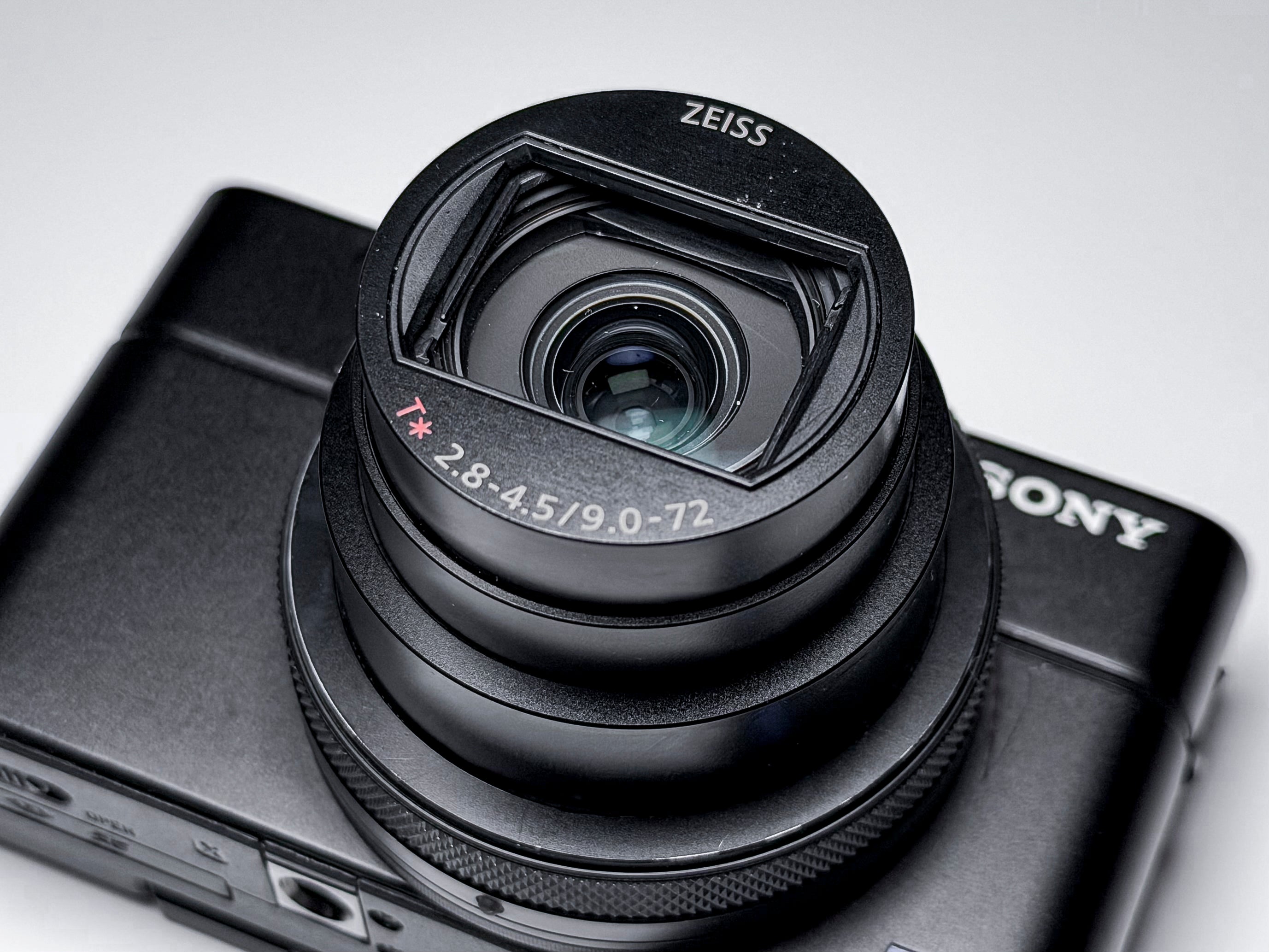 Sony RX100 VI M6 Cyber-shot Digital Camera - 1 Year Warranty, Excellent