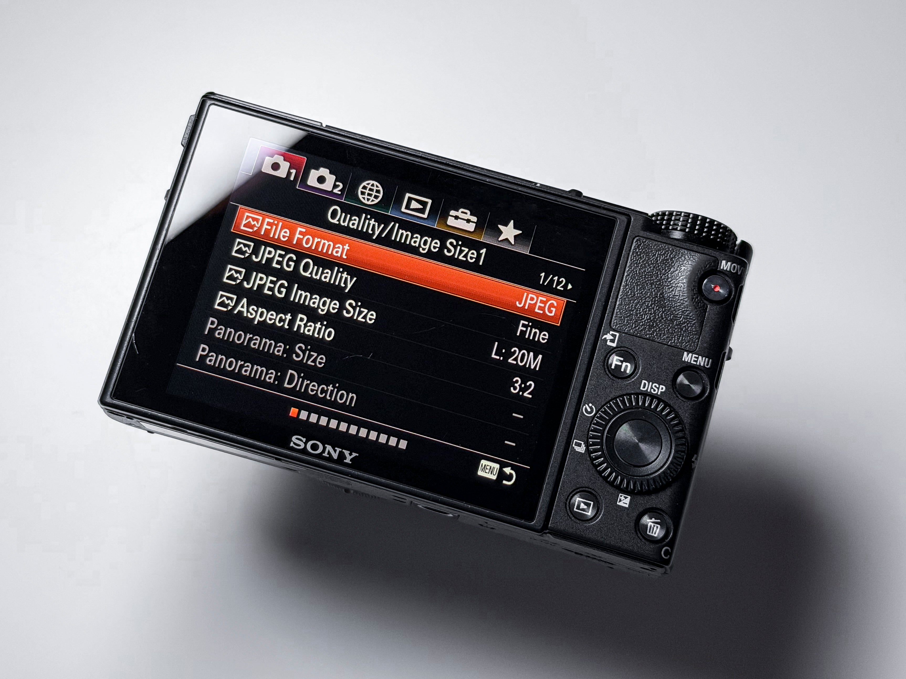 Sony RX100 VI M6 Cyber-shot Digital Camera - 1 Year Warranty, Excellent