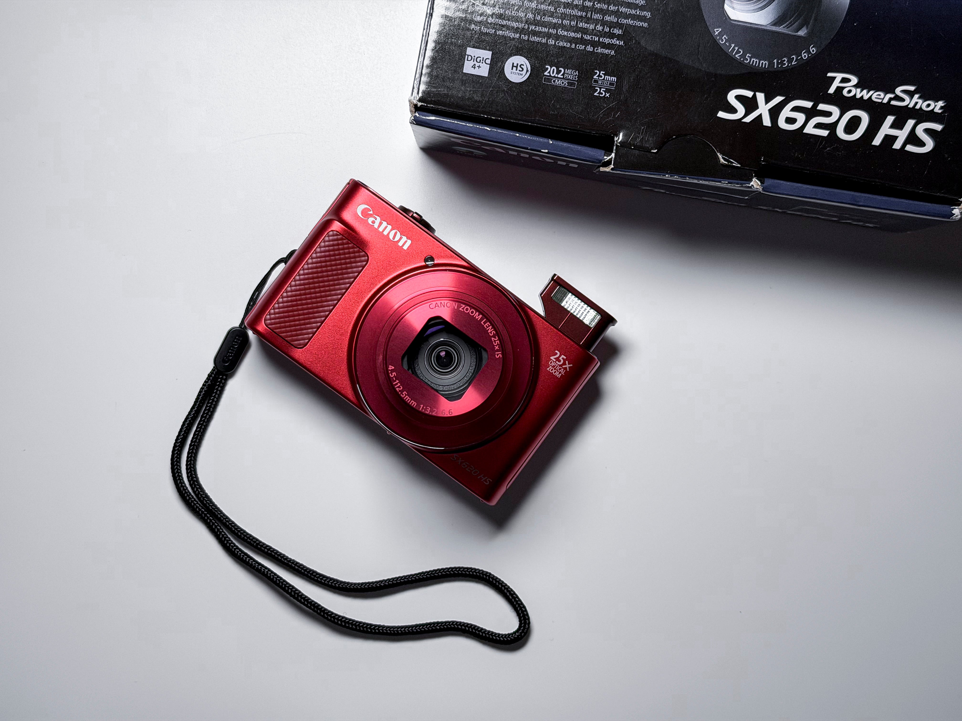 Canon SX620 HS 25x Zoom Compact Camera - 1 Year Warranty, Near Mint