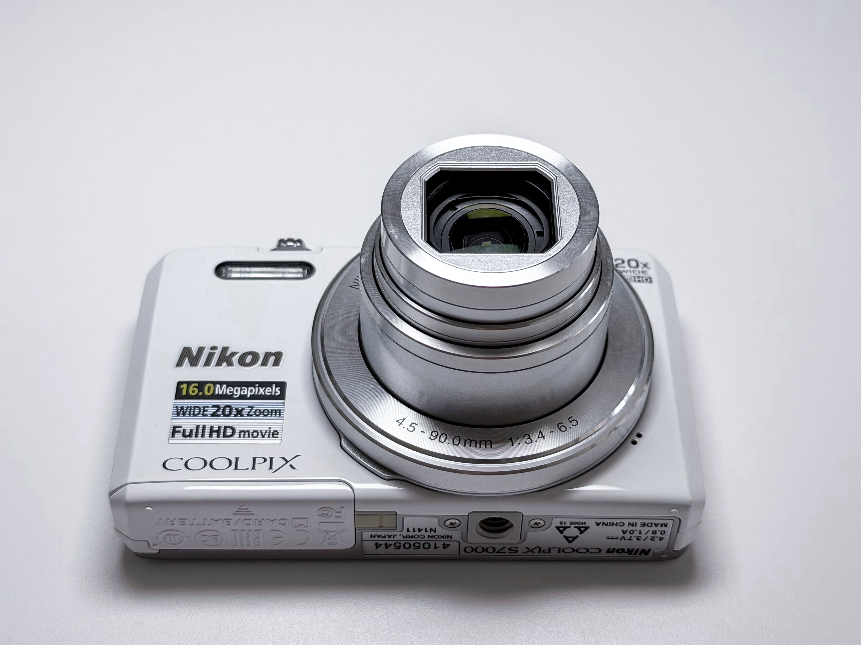 Nikon Coolpix S7000 20x Zoom Compact Camera - 1 Year Warranty Excellent
