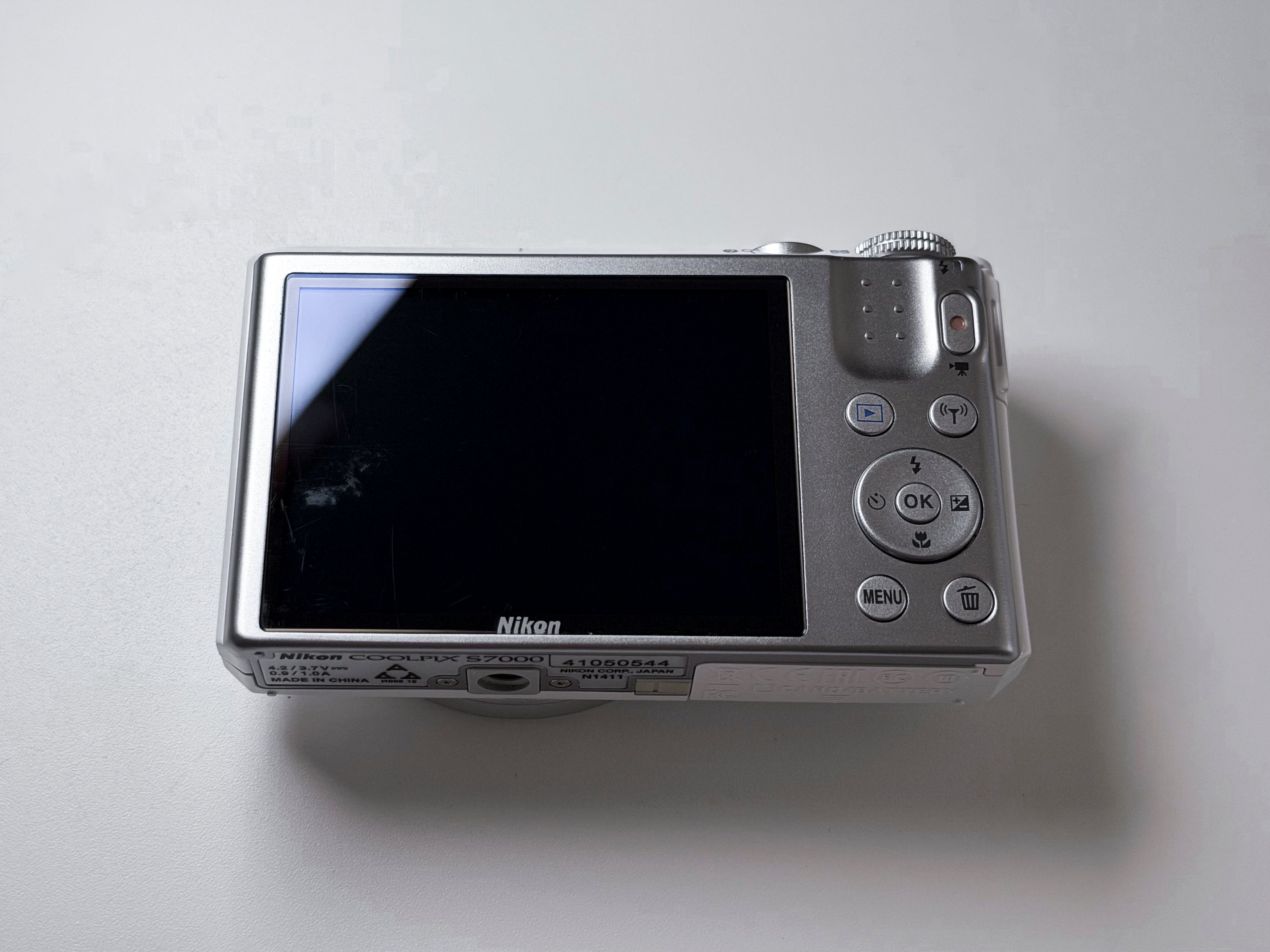 Nikon Coolpix S7000 20x Zoom Compact Camera - 1 Year Warranty Excellent