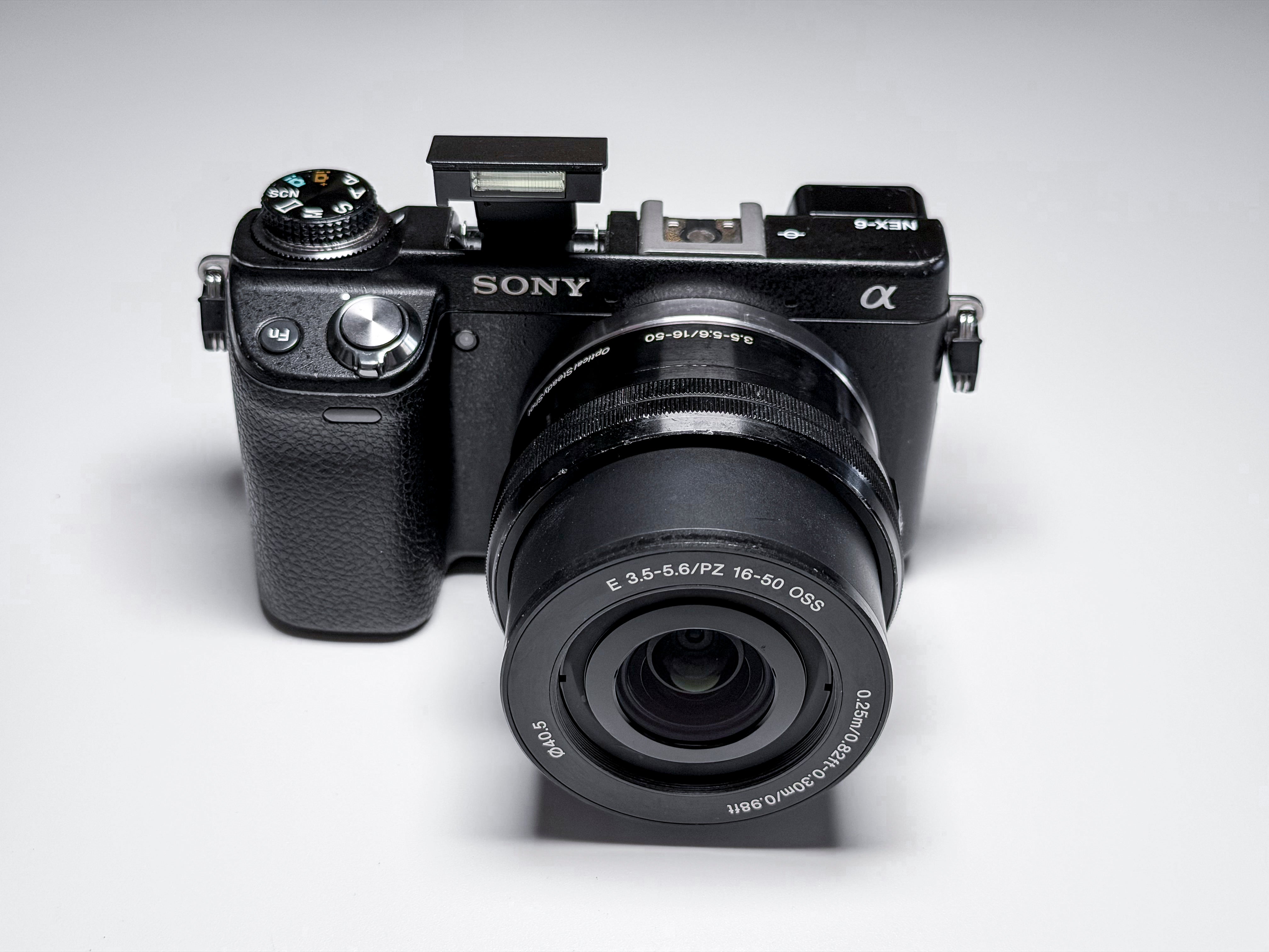 Sony NEX-6 + 16-50mm OSS Mirrorless Camera - 1 Year Warranty NEX 6