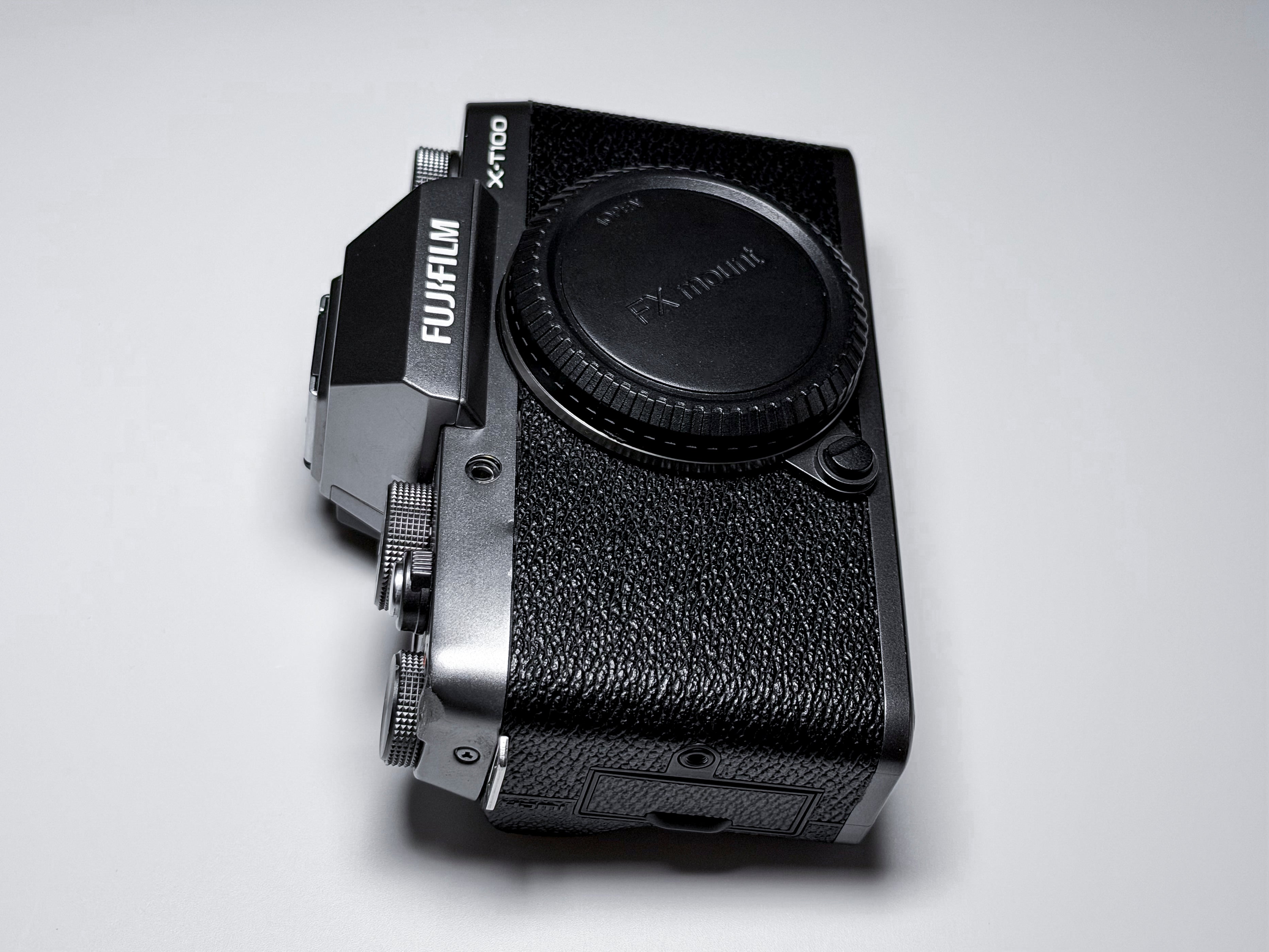 Fujifilm X-T100 Mirrorless Camera Body - 1 Year Warranty Fuji XT100