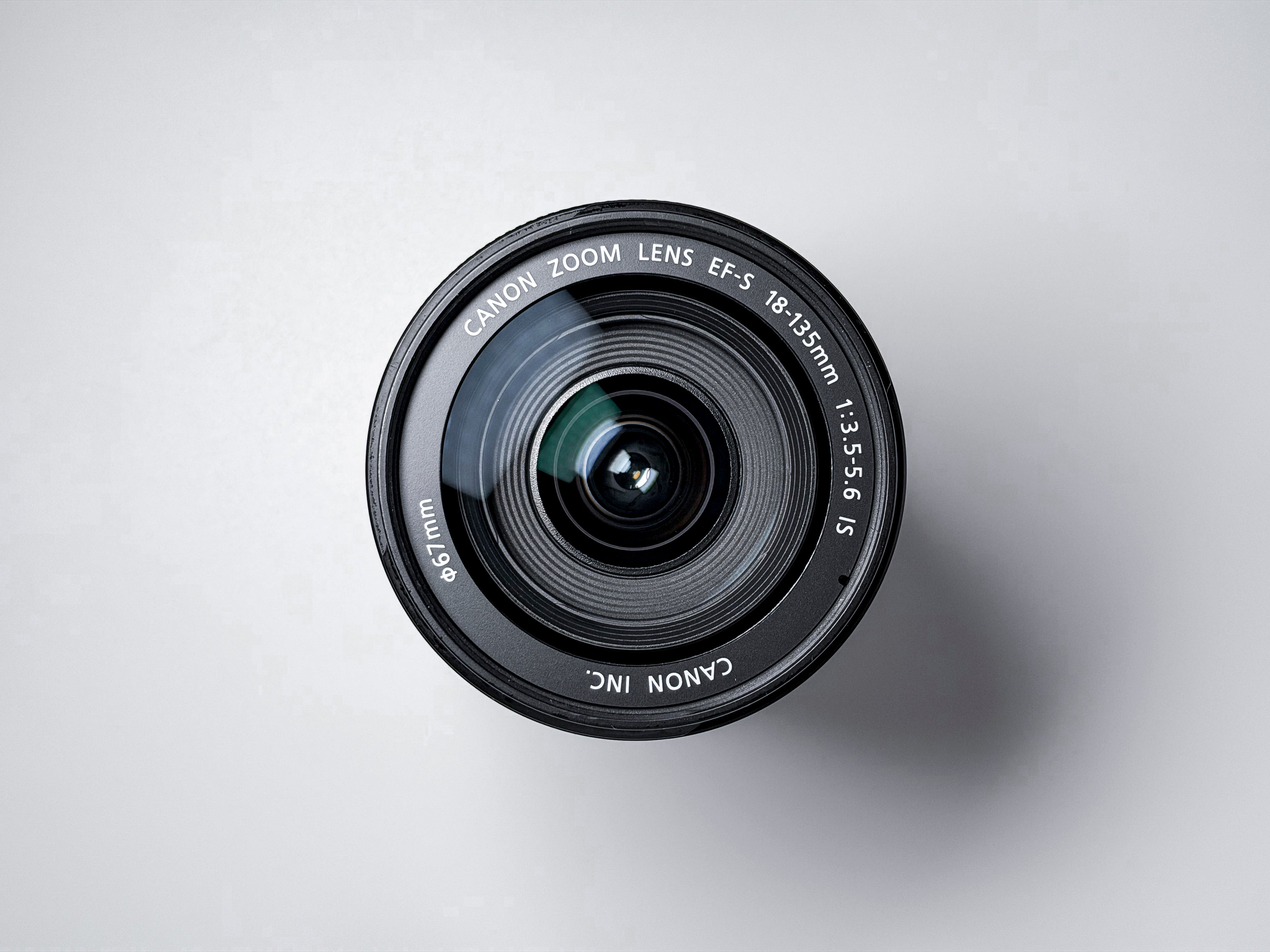 Canon 18-135mm IS EF-S f/3.5-5.6 Lens for EOS DSLR - 1 Year Warranty, Excellent