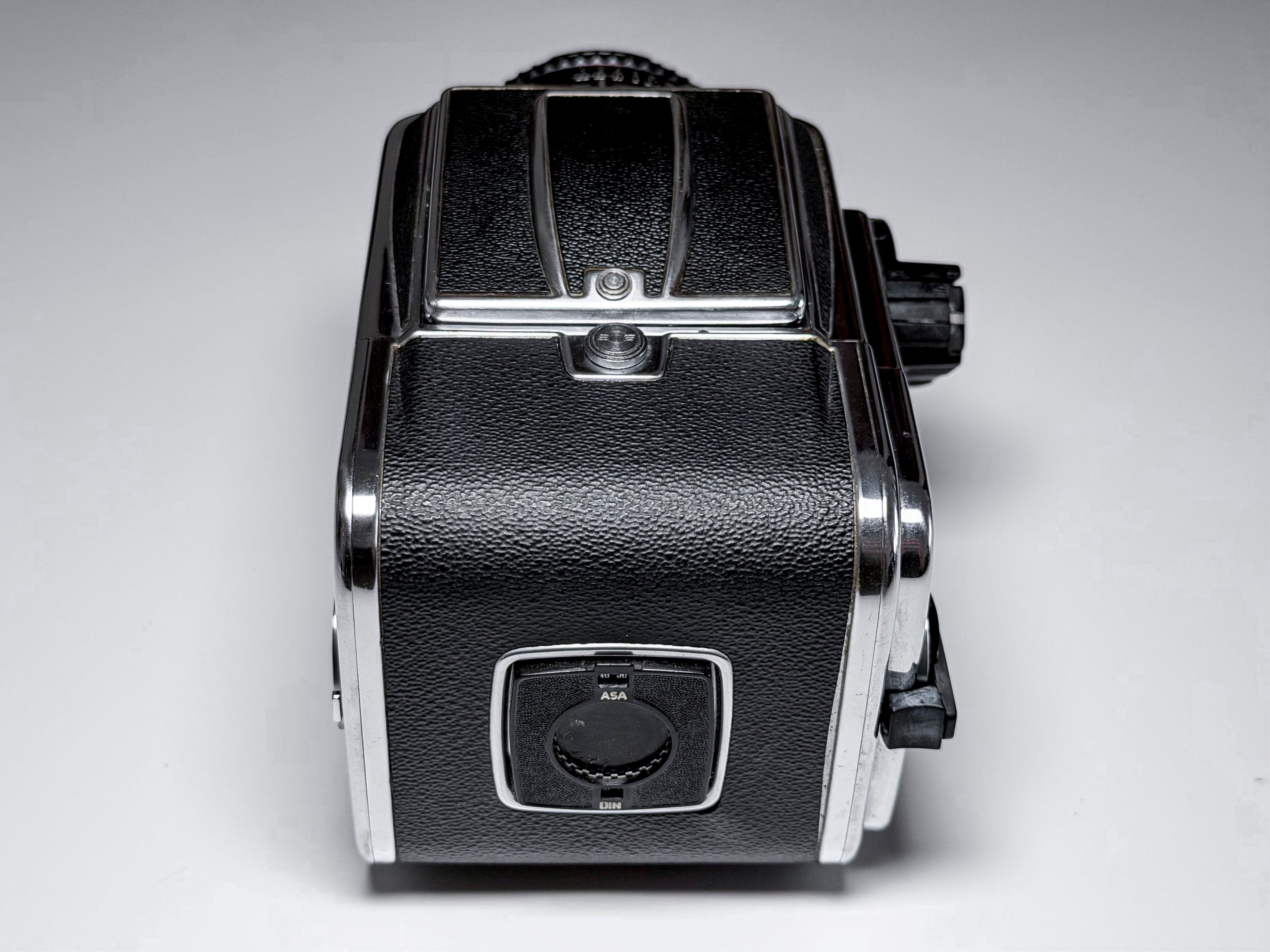 Hasselblad 500 C/M CM + 80mm Zeiss T* Acute Matte 120 Film -  Excellent