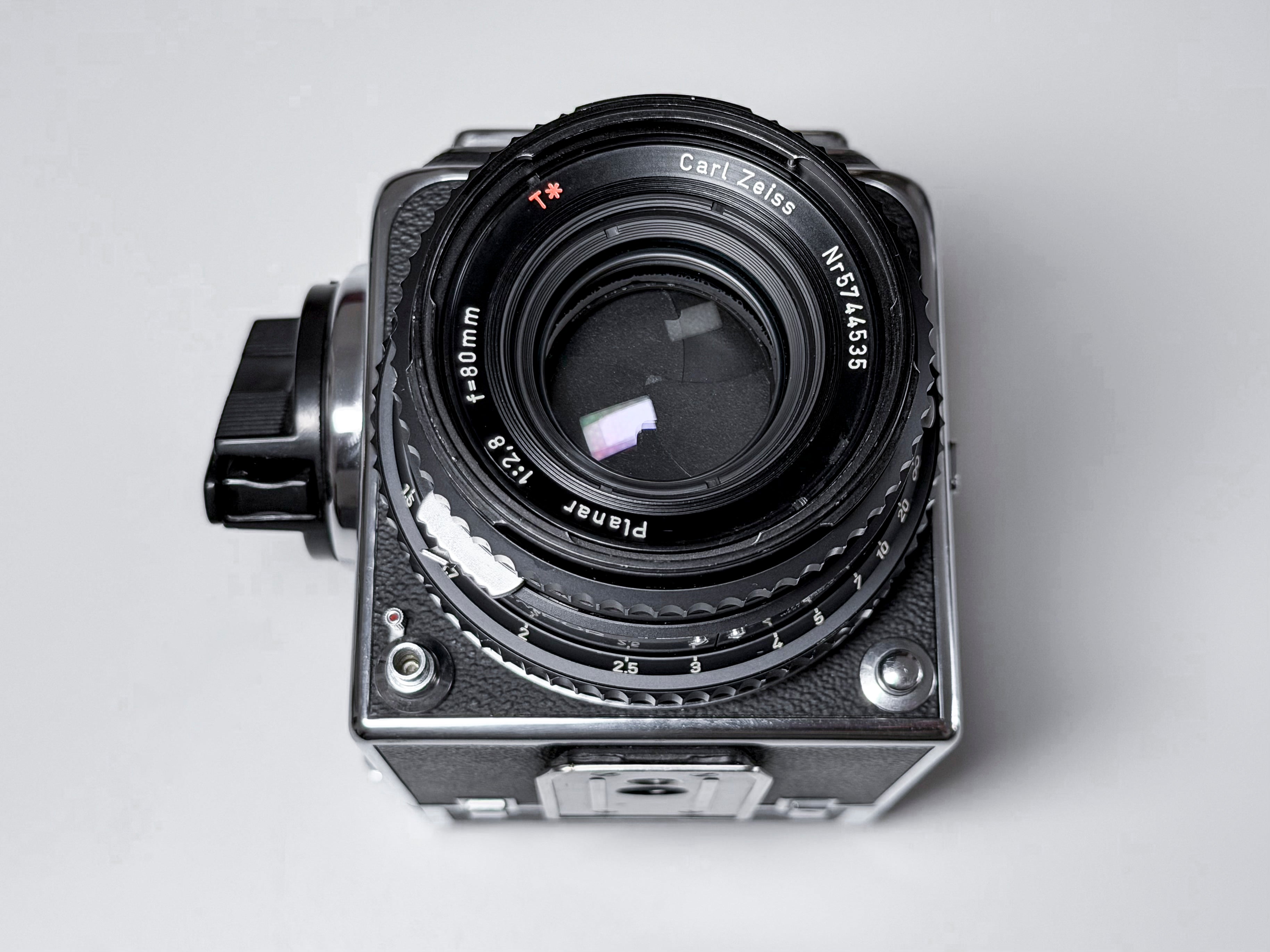 Hasselblad 500 C/M CM + 80mm Zeiss T* Acute Matte 120 Film -  Excellent
