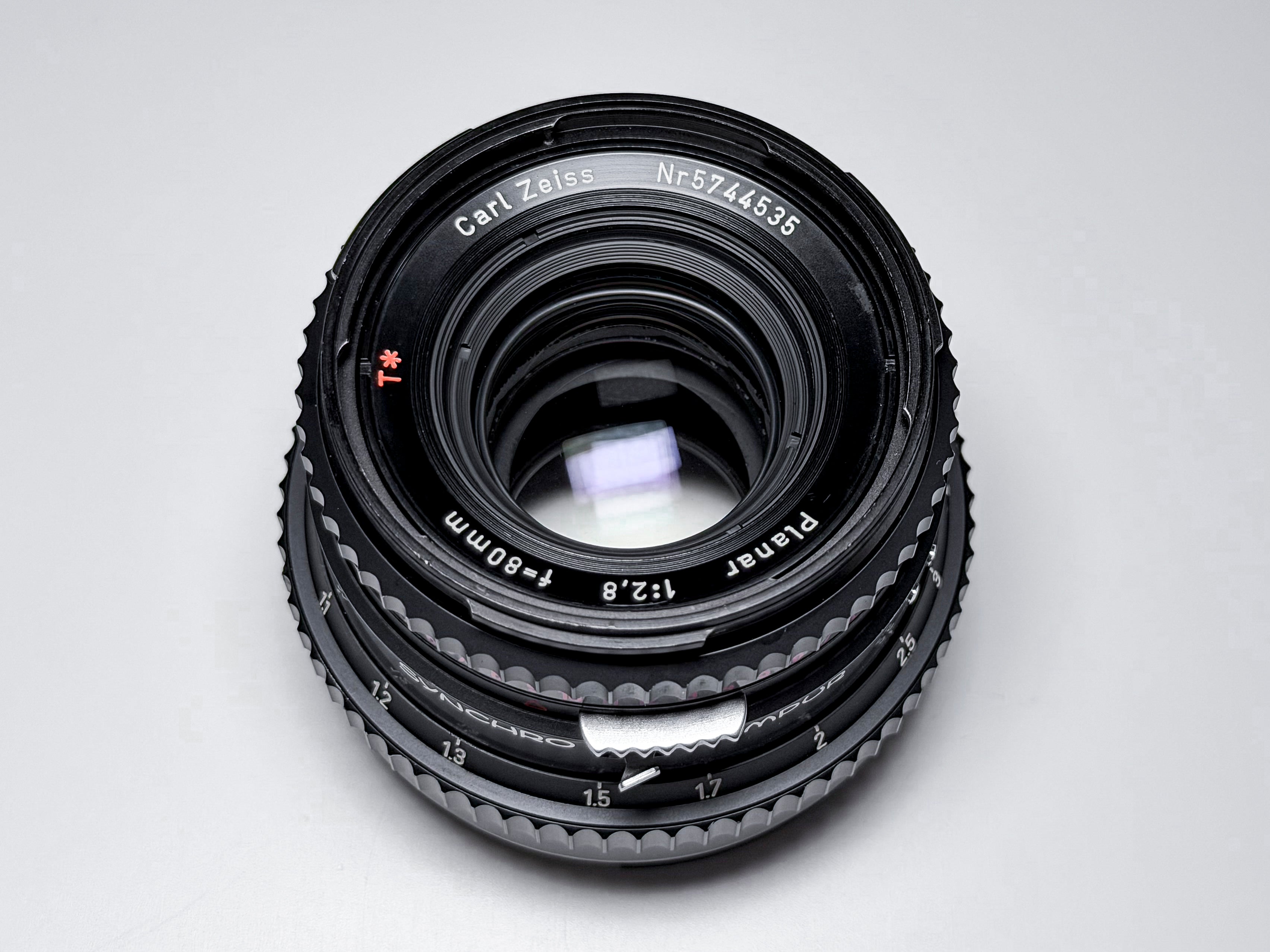 Hasselblad 500 C/M CM + 80mm Zeiss T* Acute Matte 120 Film -  Excellent