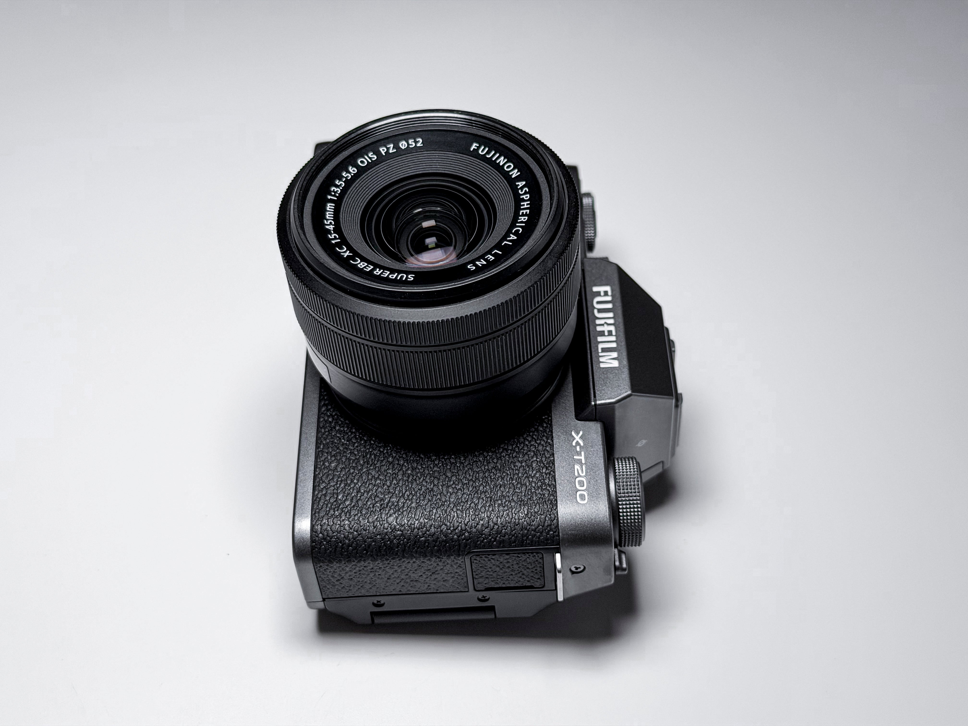 Fujifilm X-T200 + 15-45mm Kit Lens Mirrorless 4K - 1 Year Warranty, Near Mint