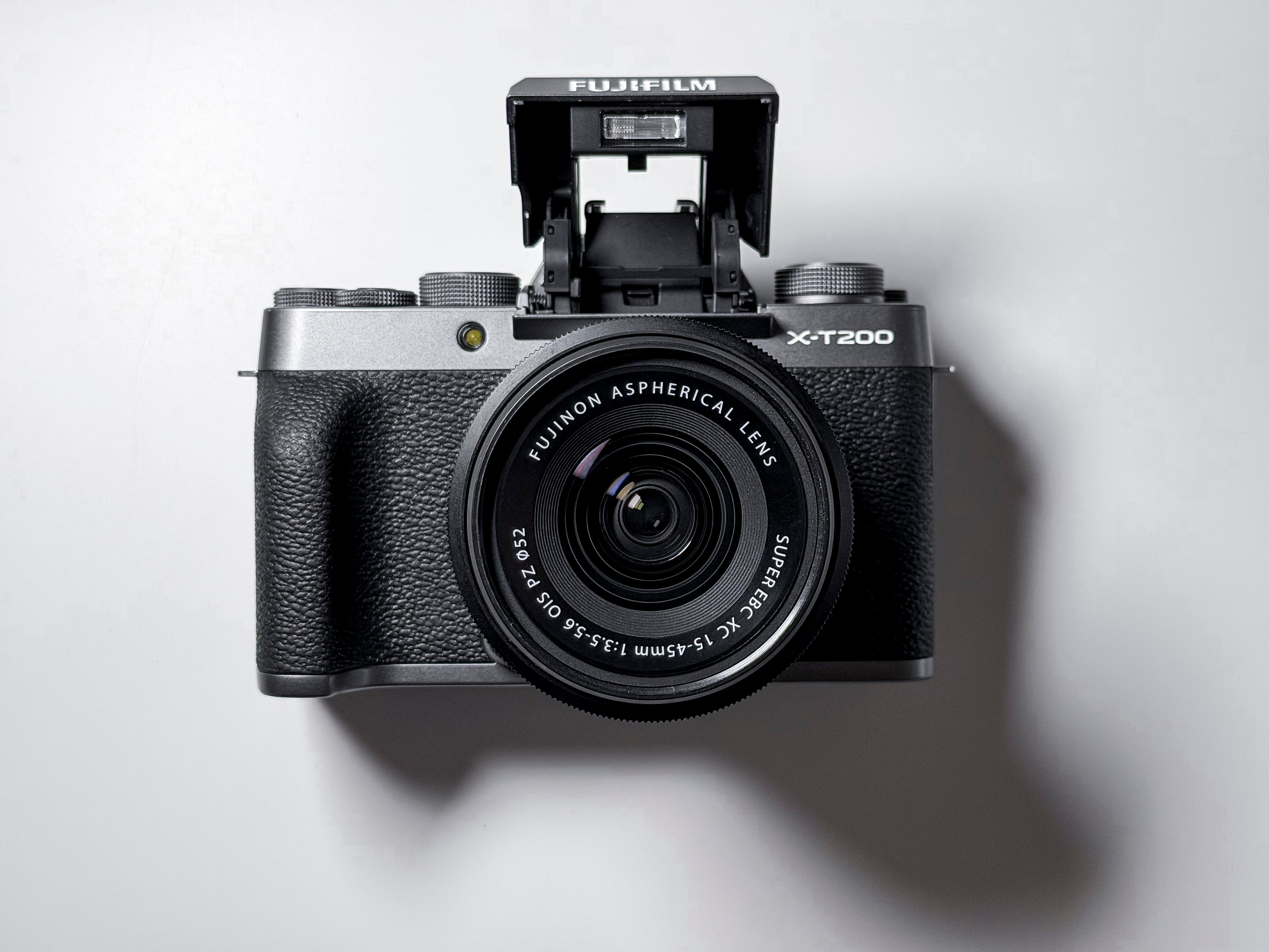 Fujifilm X-T200 + 15-45mm Kit Lens Mirrorless 4K - 1 Year Warranty, Near Mint