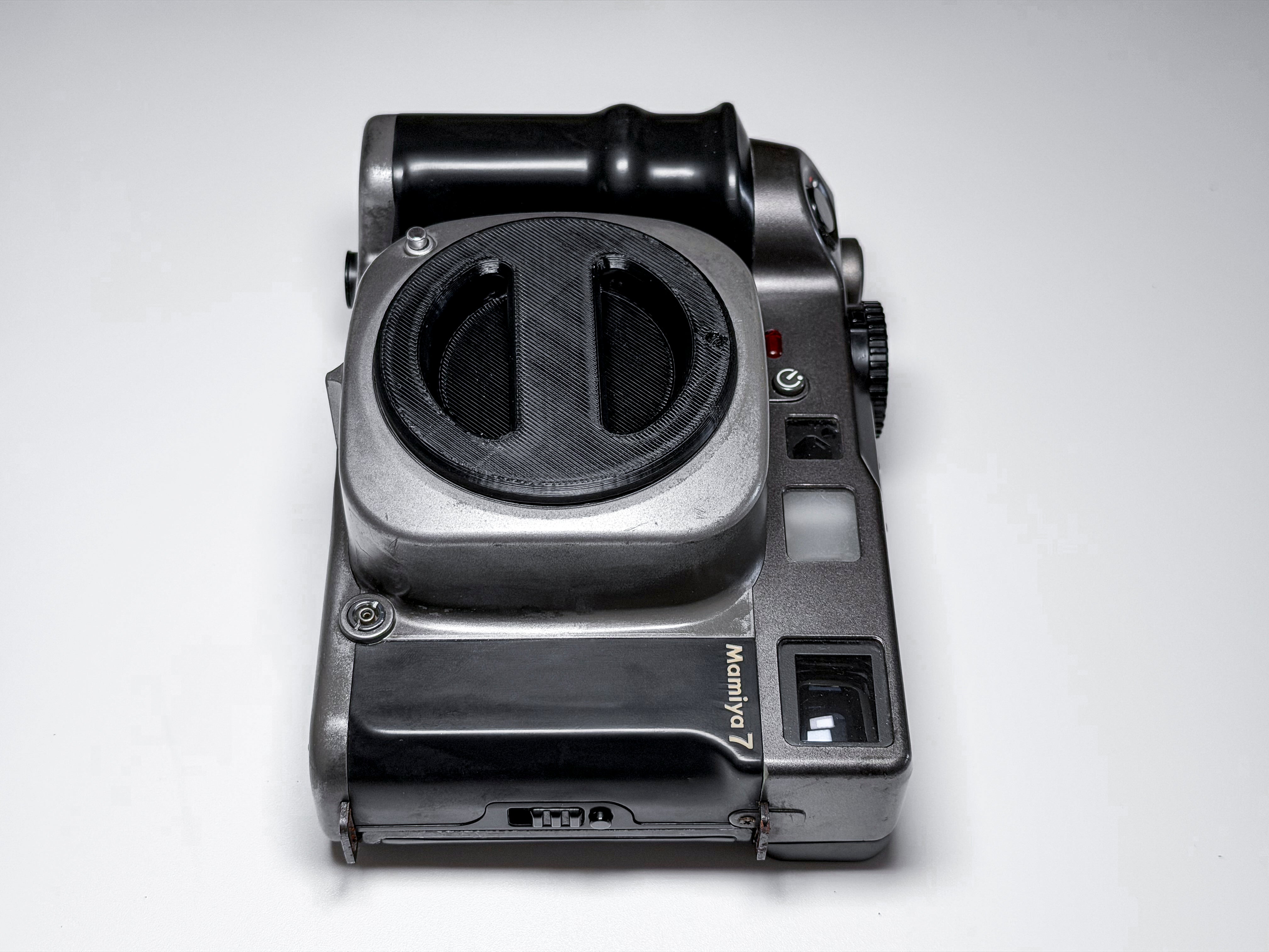 Mamiya 7 Medium Format 120 6x7 Film Rangefinder - Film Tested, Light meter defective