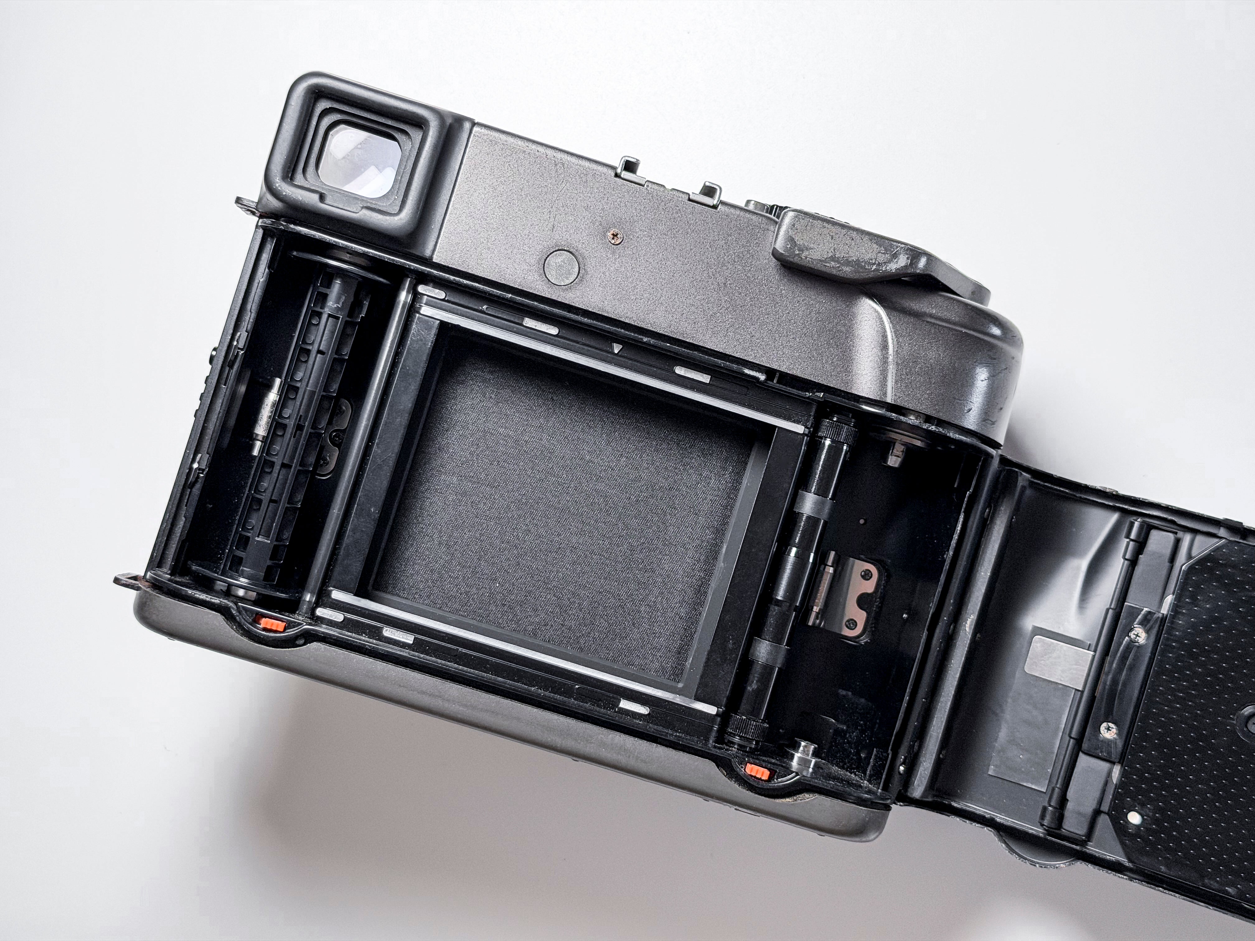 Mamiya 7 Medium Format 120 6x7 Film Rangefinder - Film Tested, Light meter defective