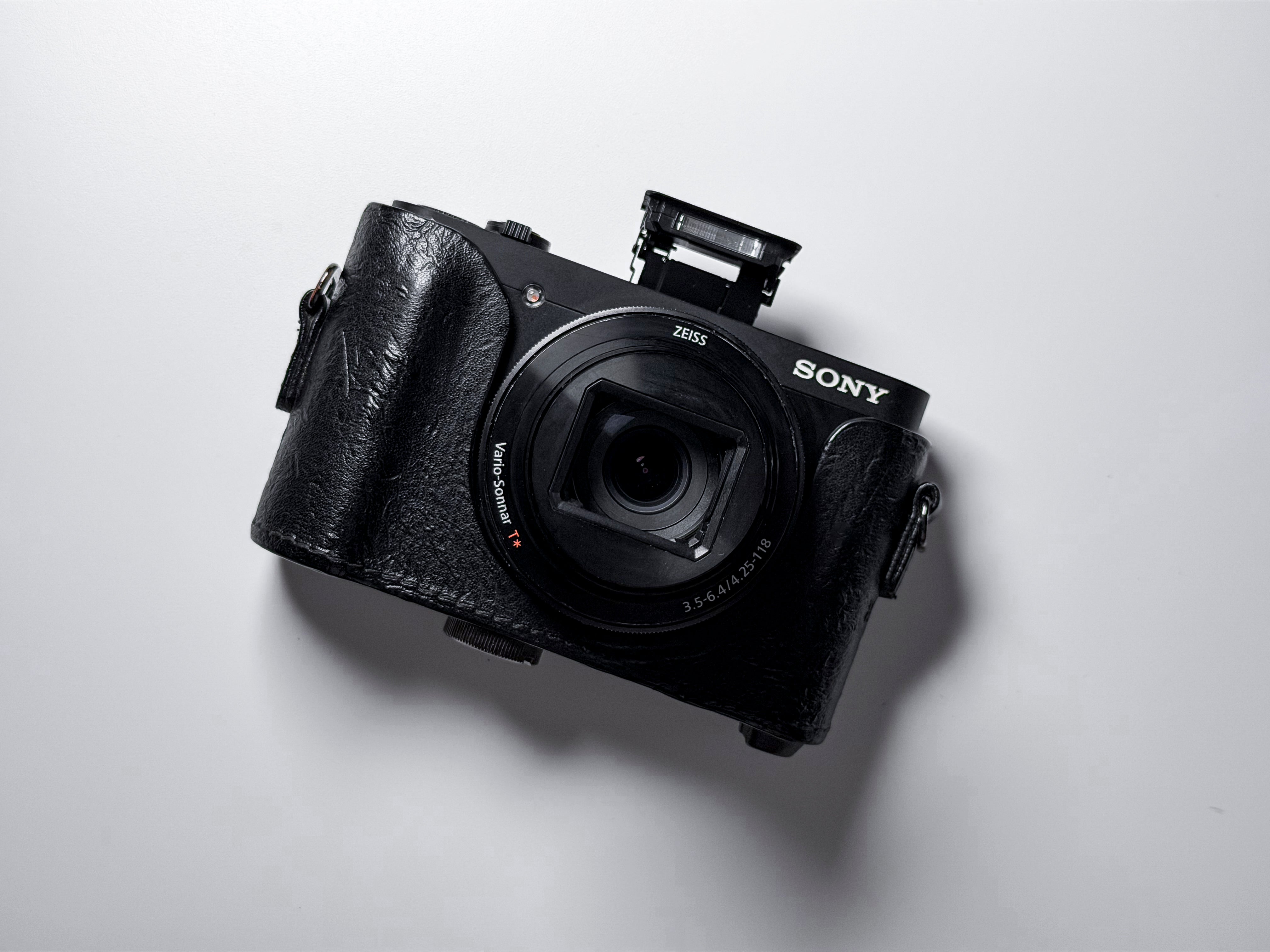 Sony HX99 Cyber-shot 18.2 Mpx 4K - 1 Year Warranty Excellent HX-99