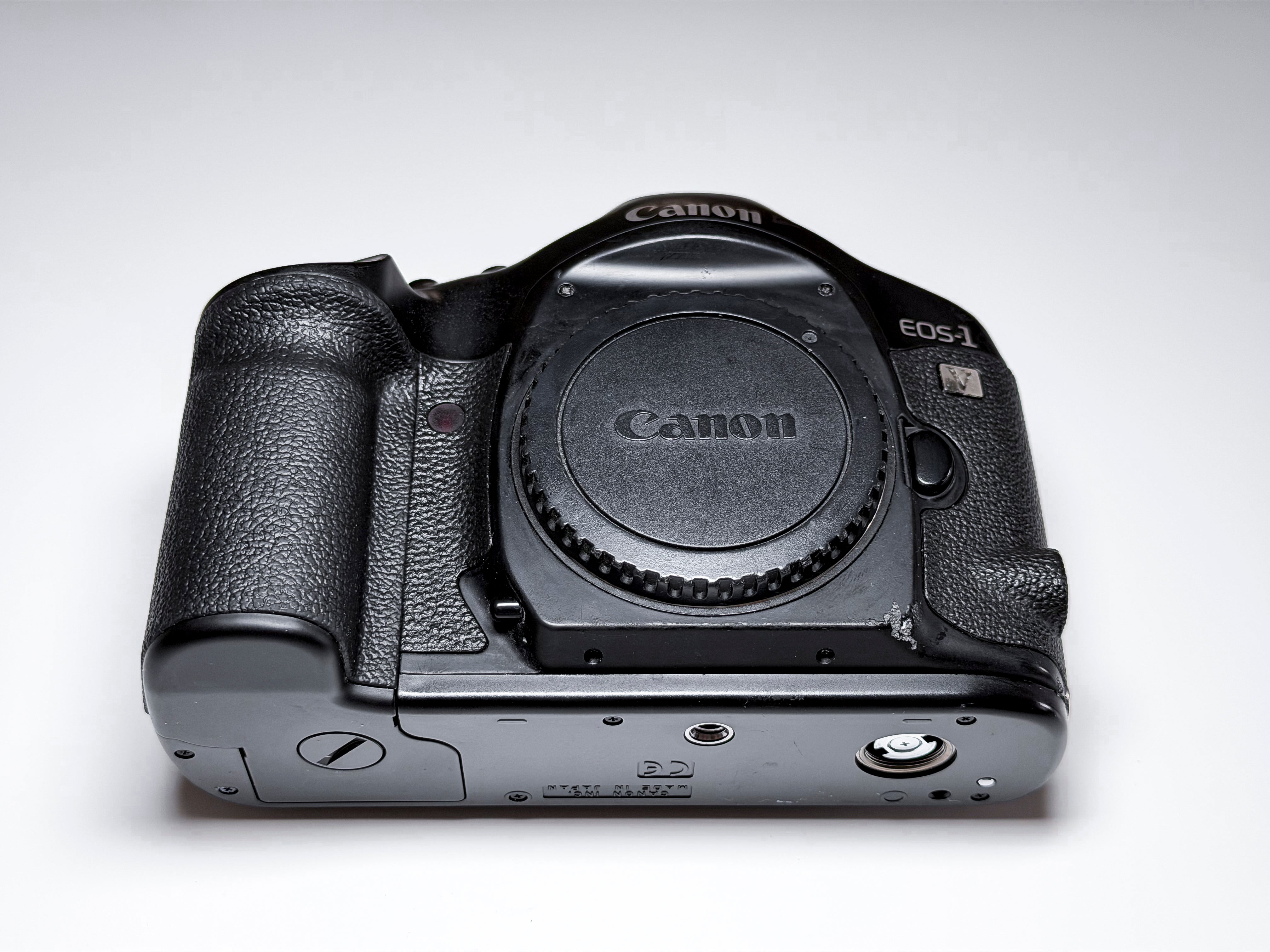 Canon EOS 1V 35mm Film SLR Body - 1 Year Warranty, Perfectly Working, Read Desc.